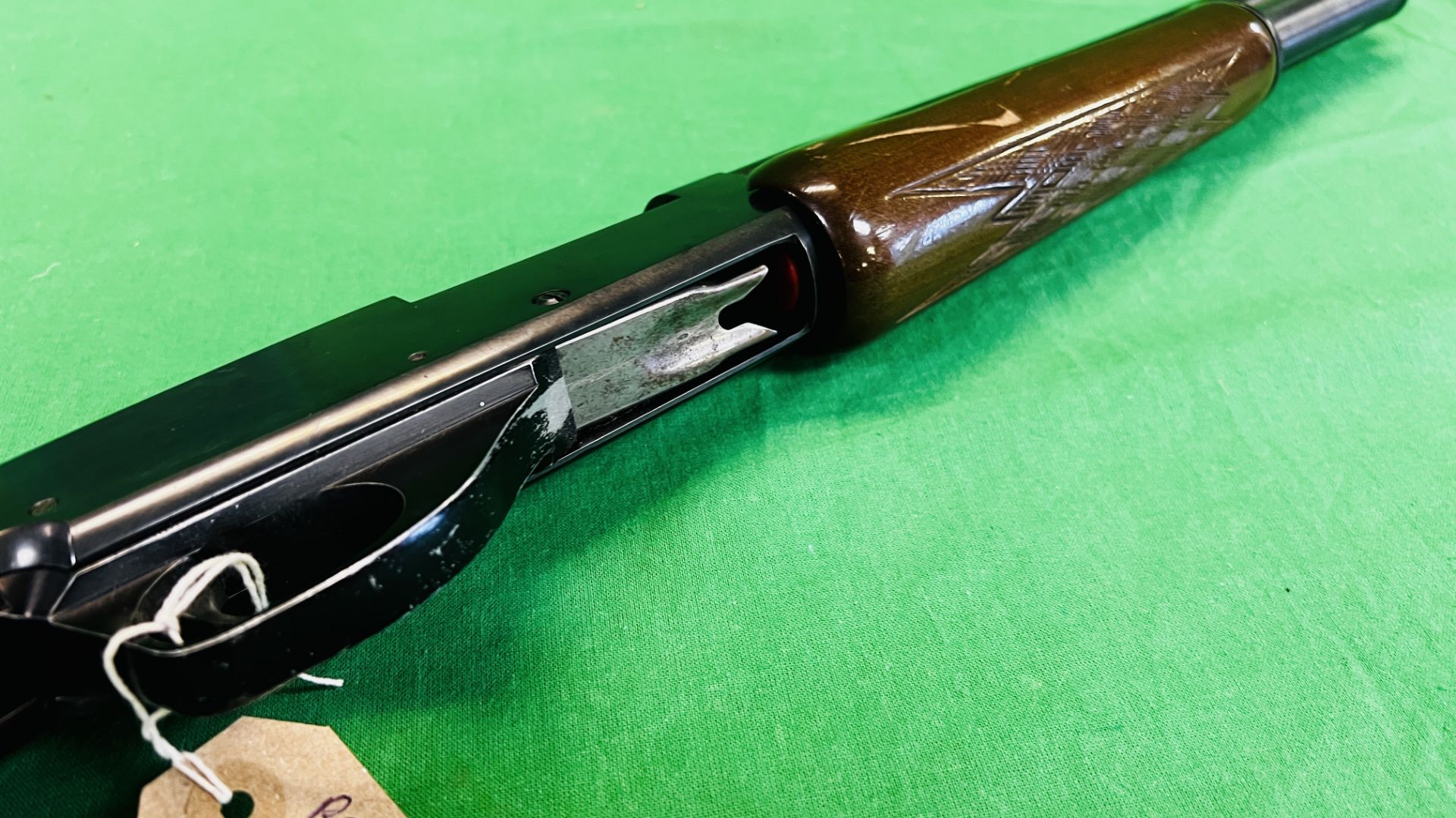 STEVENS 12 BORE PUMP ACTION SHOTGUN (3 SHOT) #D417603 - (REF: 1425) - (ALL GUNS TO BE INSPECTED AND - Image 7 of 10