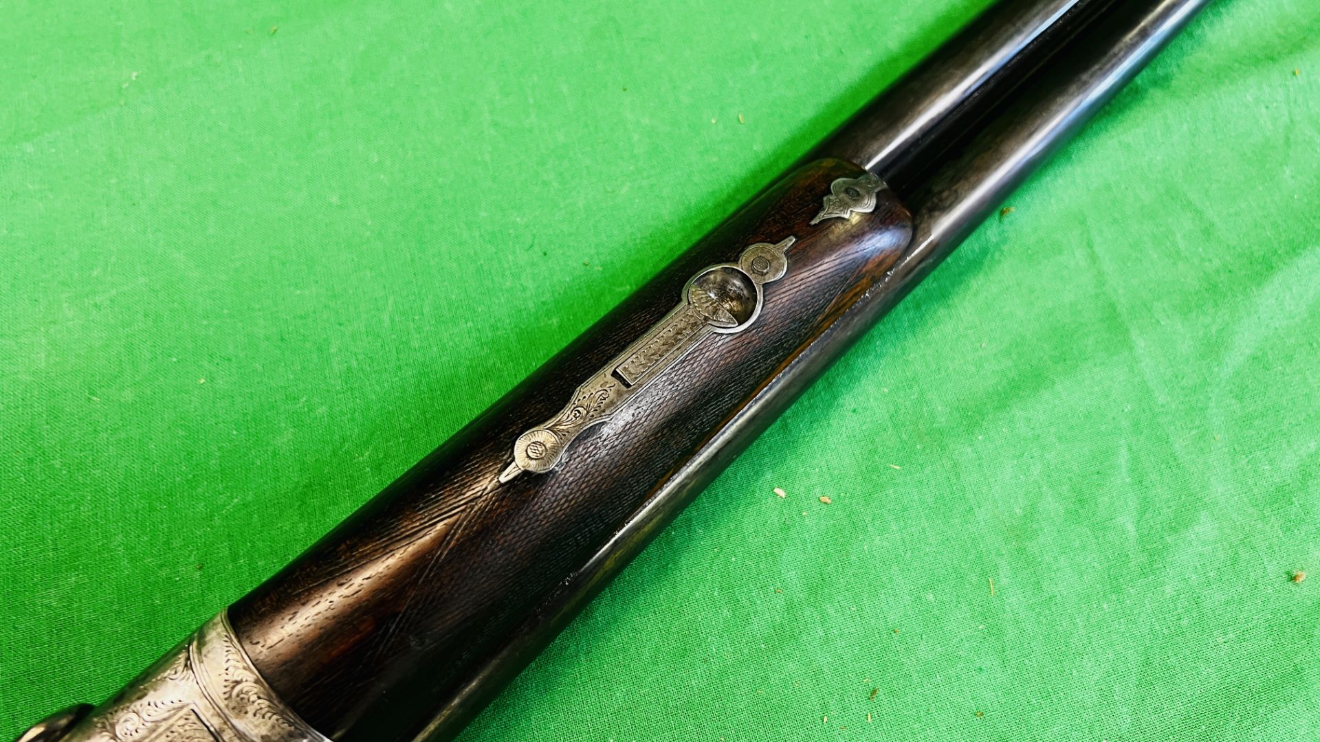 MIDLAND 12 BORE SIDE BY SIDE SHOTGUN, #105959, SIDE LOCK 25" BARRELS, FULL CHOKE 14", - Image 19 of 28