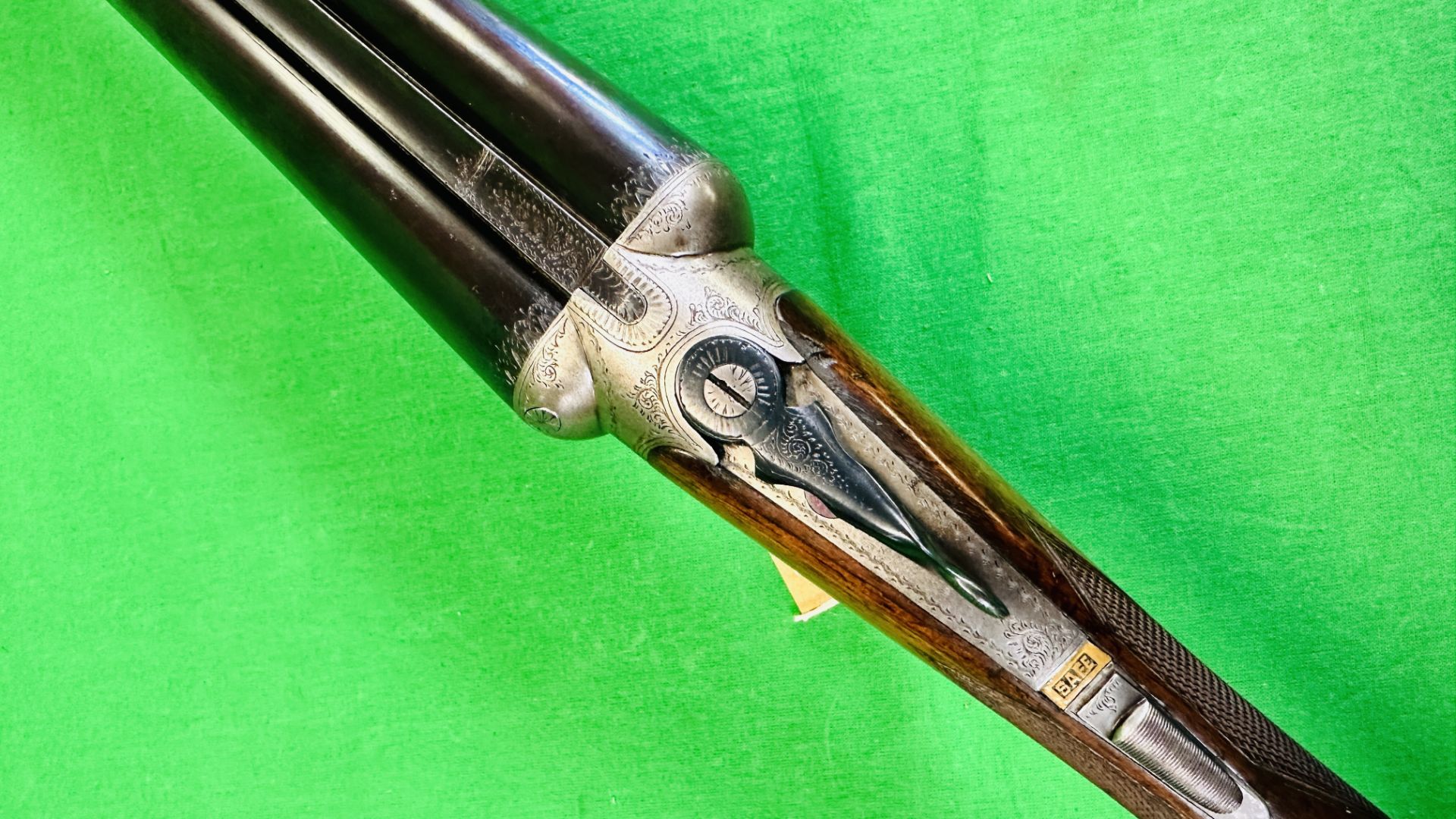 CHUBB 12 BORE SIDE BY SIDE SHOTGUN #1233 (BOXLOCK CYLINDER MECHANISM REPLACED), BSA BARRELS, - Image 9 of 16