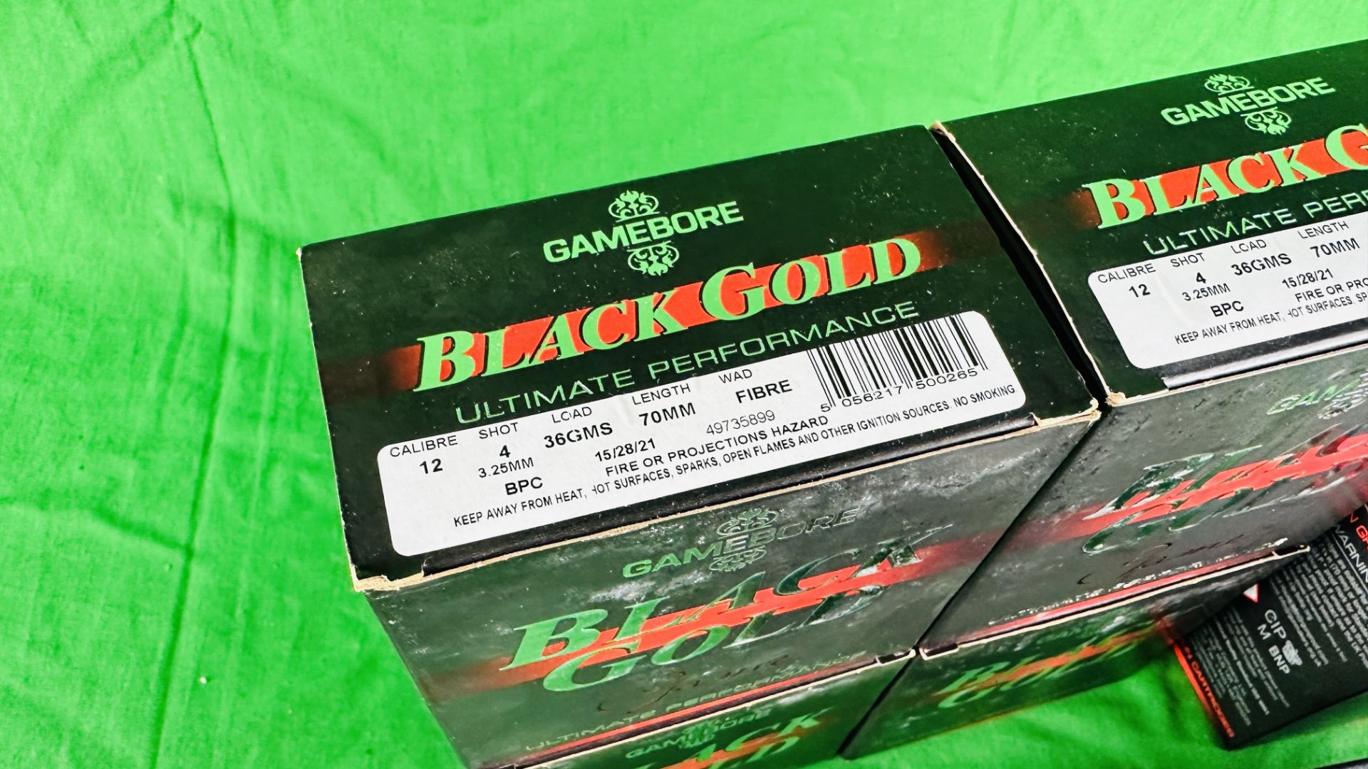 200 X GAMEBORE BLACK GOLD 12 GAUGE 4 SHOT 36GM FIBRE WAD CARTRIDGES - (TO BE COLLECTED IN PERSON - Image 3 of 4