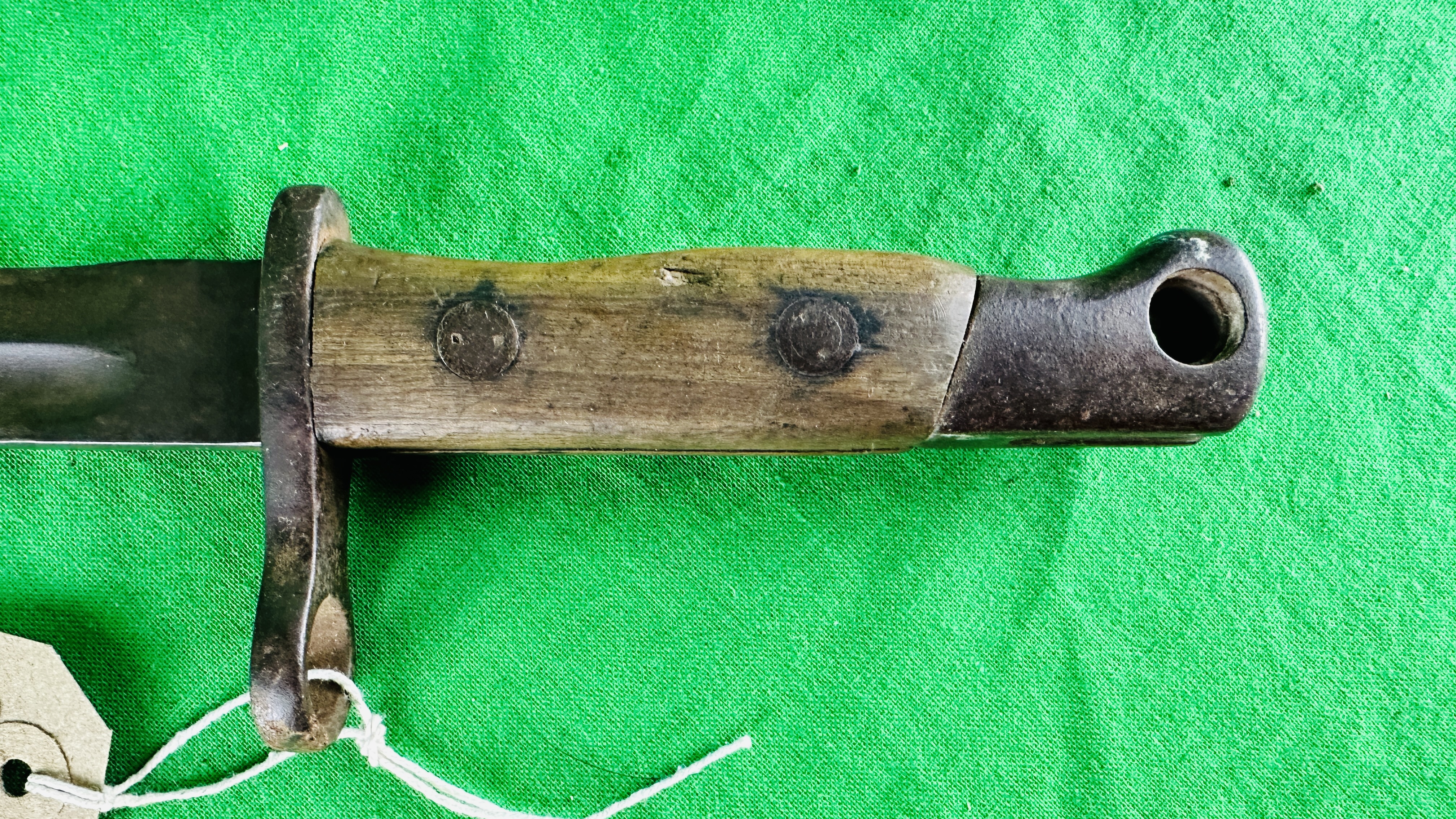 WWI SIMPSON & CO BAYONET WITH SCABBARD AND LEATHER FROG - NO POSTAGE OR PACKING AVAILABLE. - Image 2 of 14