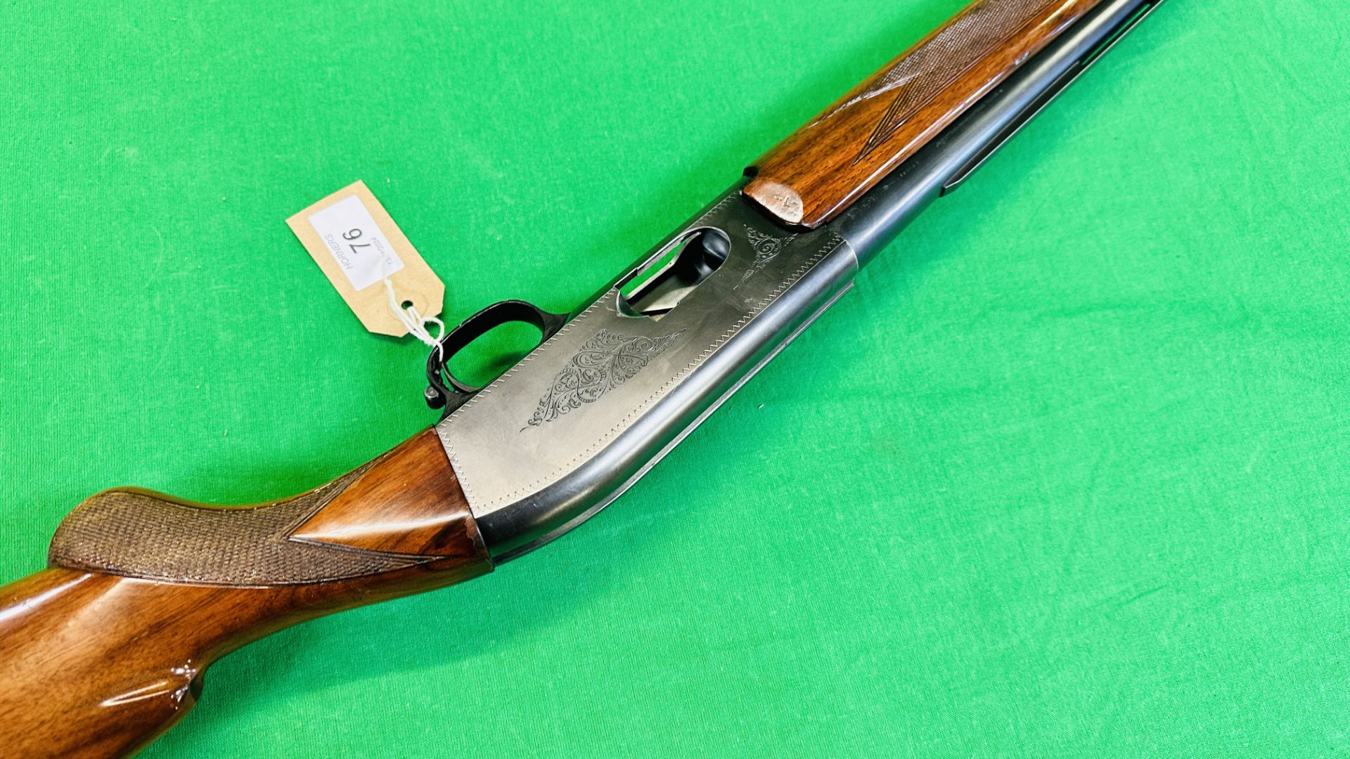 FABRIQUE 12 BORE SELF LOADING TWO SHOT SHOTGUN MODEL "DOUBLE TWO" #C23651 29 INCH BARREL VENTILATED - Image 10 of 15
