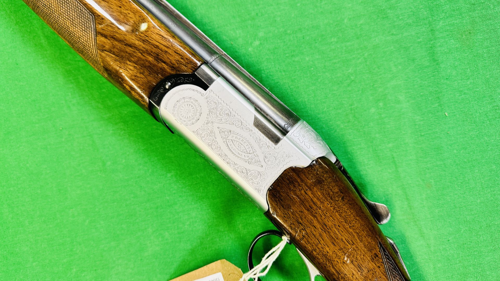 BERETTA 12 GAUGE OVER AND UNDER SHOTGUN #B270195B, MODEL S56E, 28" BARRELS, - Image 8 of 16