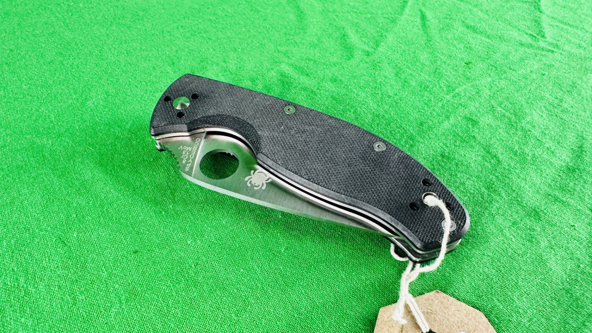 SPYDERCO TENACIOUS C122GP FOLDING POCKET LOCK KNIFE - NO POSTAGE OR PACKING AVAILABLE - Image 6 of 6