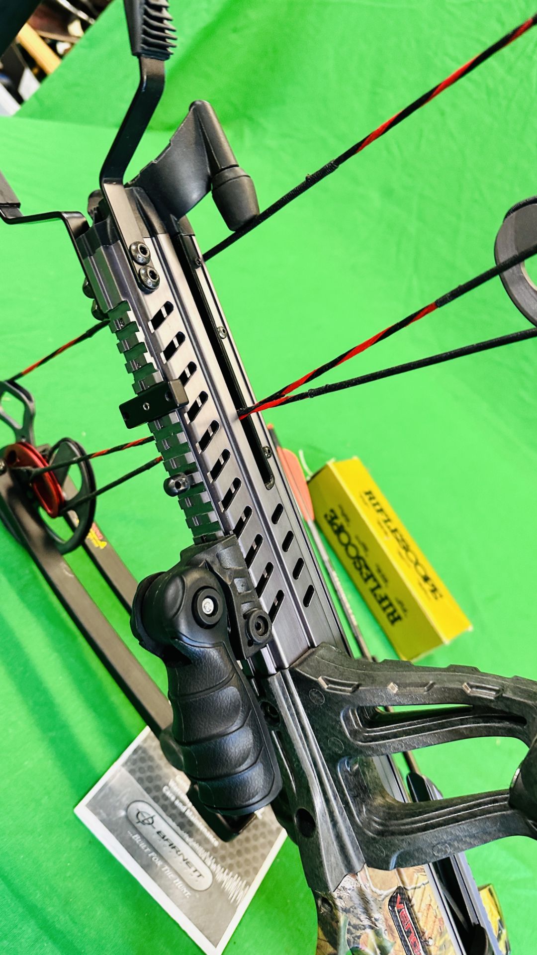 BARNETT "VENGANCE" COMPOUND CROSSBOW COMPLETE WITH THREE CARBON FIBRE CROSSBOW BOLTS, QUIVER, - Image 29 of 35
