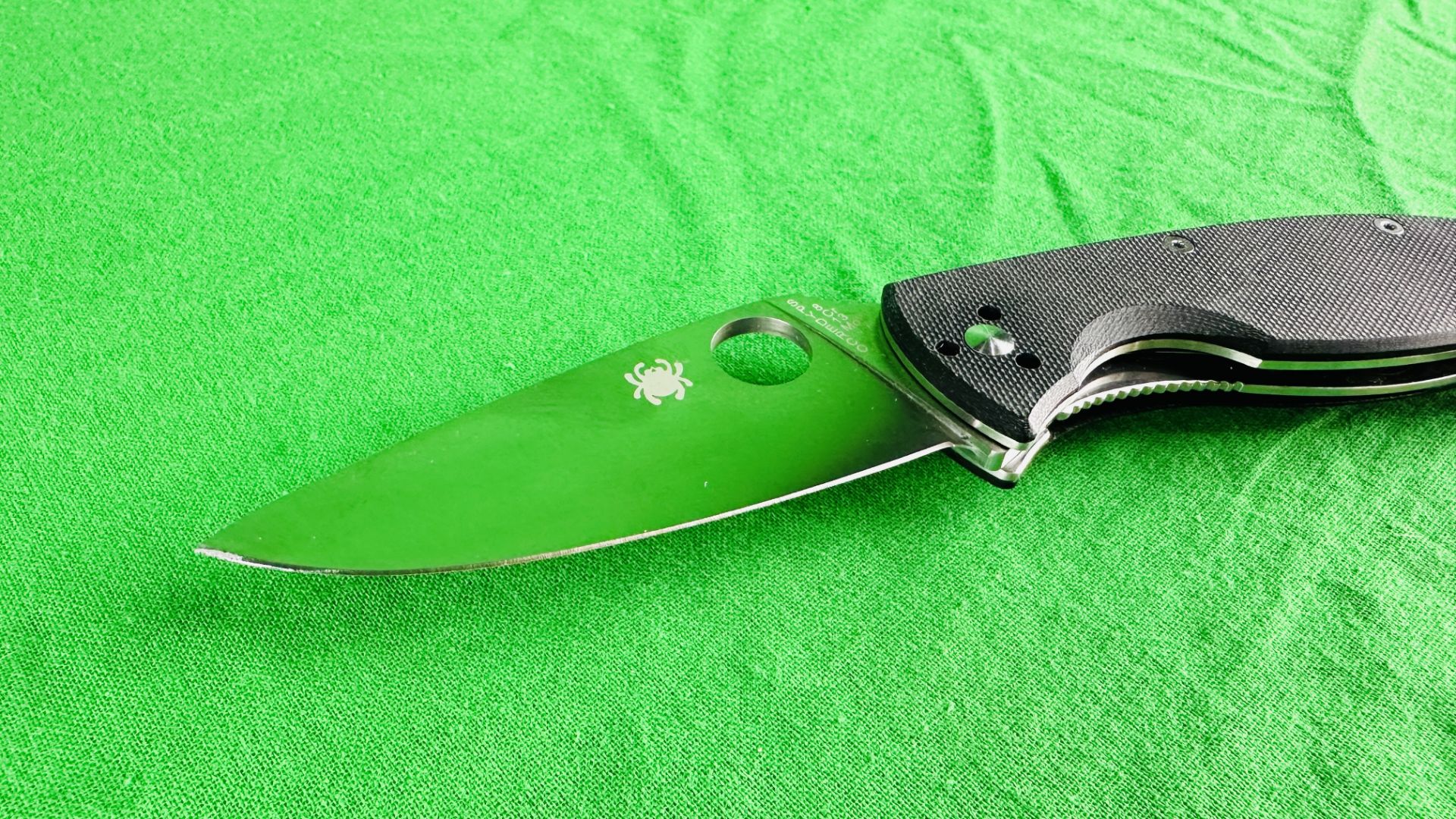 SPYDERCO TENACIOUS C122GP FOLDING POCKET LOCK KNIFE - NO POSTAGE OR PACKING AVAILABLE - Image 3 of 6