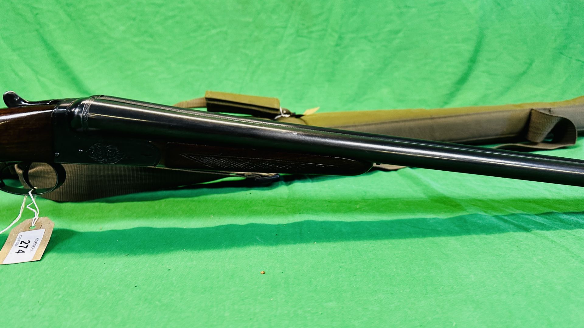 ZABALA 12 GAUGE SIDE BY SIDE SHOTGUN #192092 WITH GREEN PADDED GUN SLEEVE - (REF: 1452) - (ALL GUNS - Bild 15 aus 16