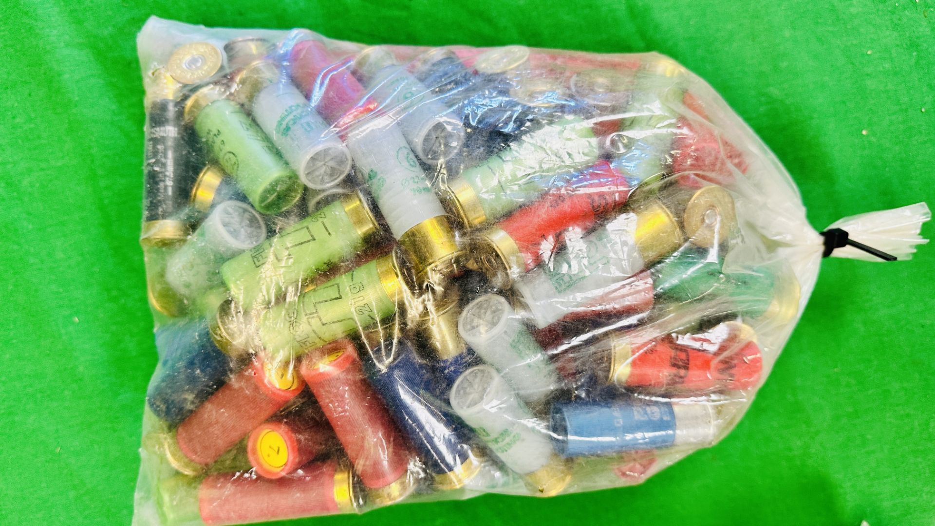 125 X 12 GAUGE MIXED CARTRIDGES - (TO BE COLLECTED IN PERSON BY LICENCE HOLDER ONLY - NO POSTAGE - - Image 5 of 5