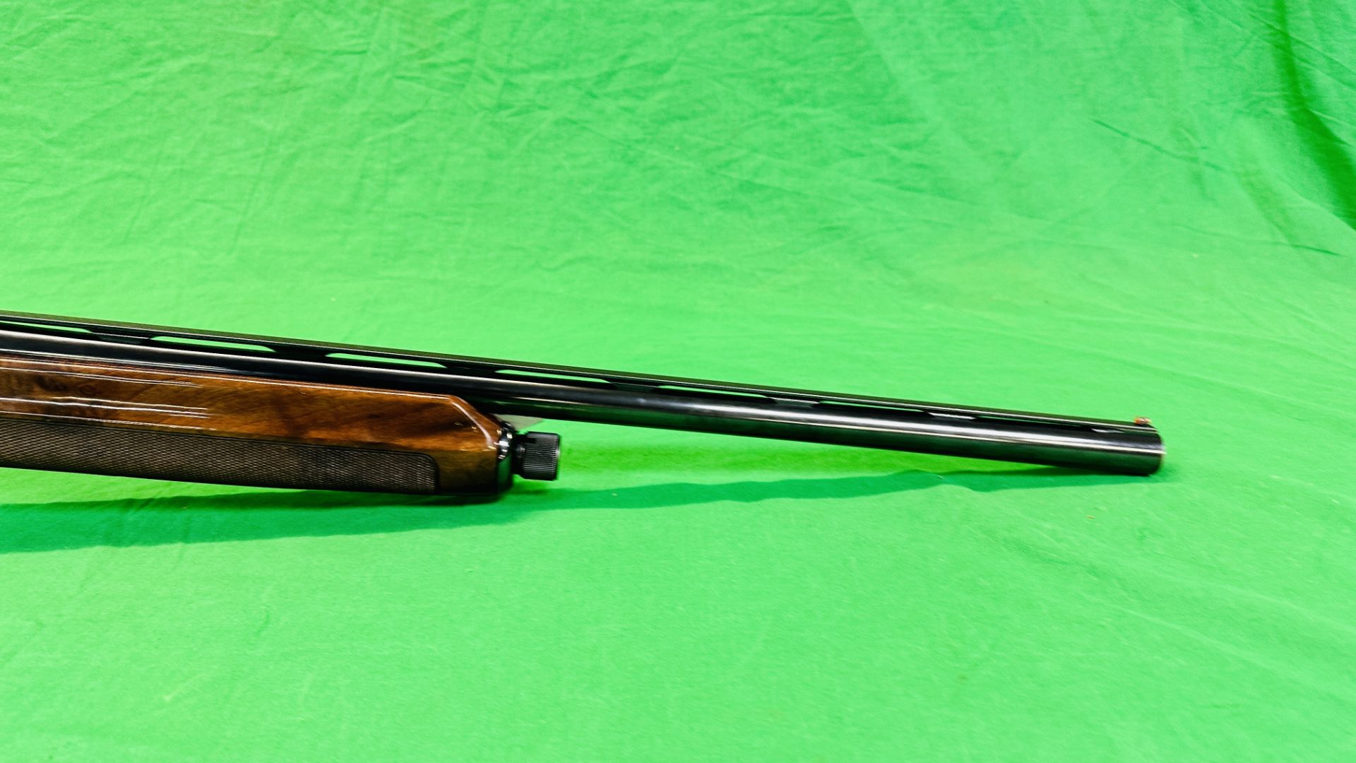 BERETTA 12 BORE SELF LOADING SHOTGUN #N18142E MODEL A303 28" BARRELS, - Image 5 of 13