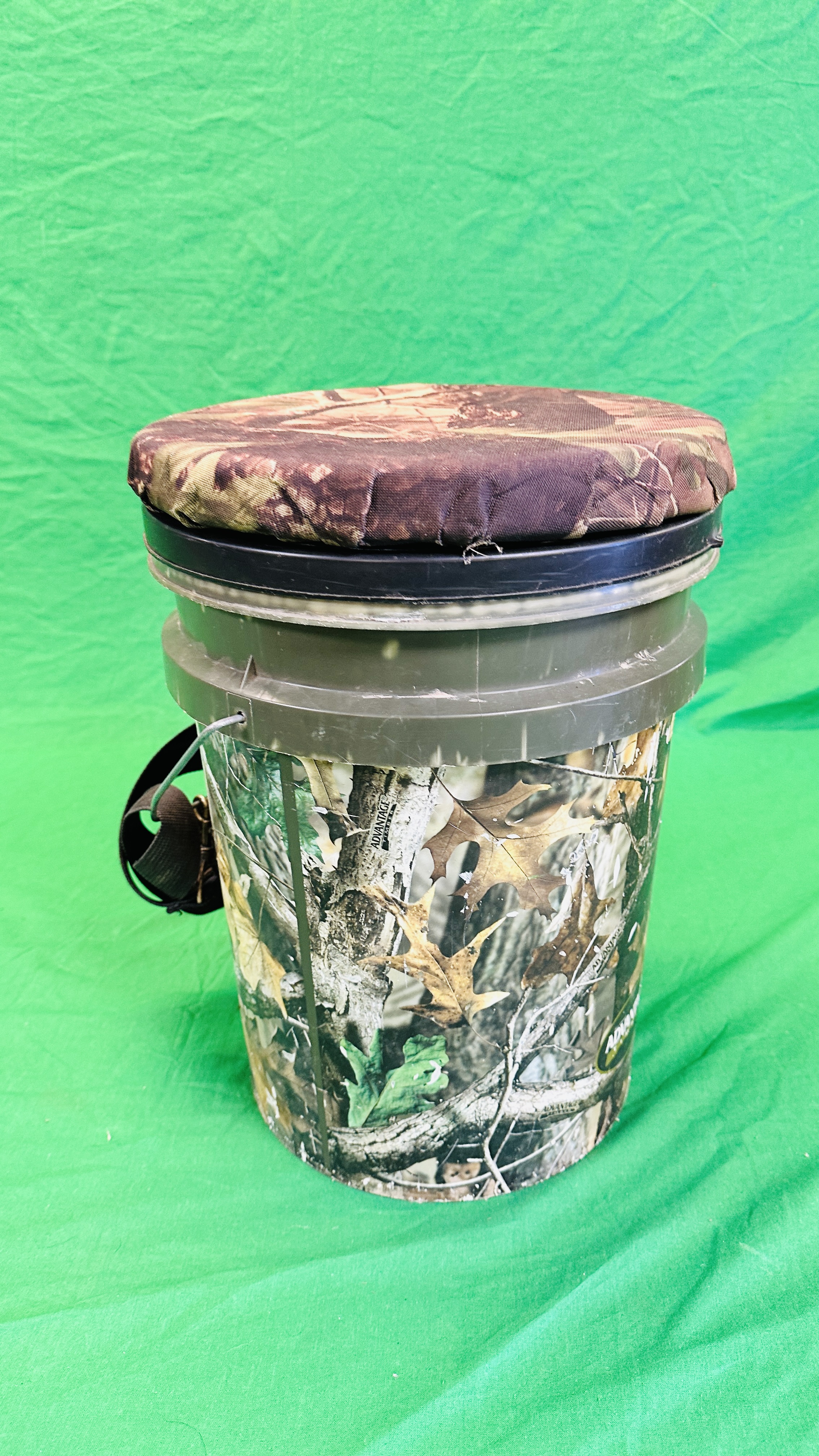 GARLANDS CAMO SHOOTING SEAT BUCKET - Image 3 of 4