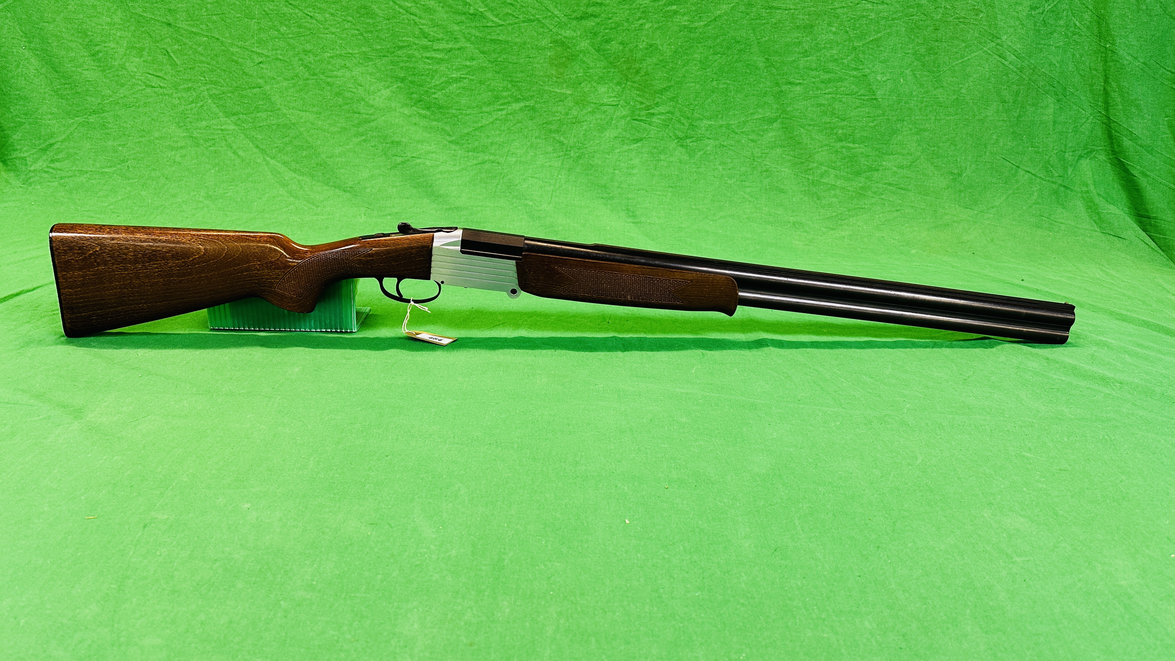 INVESTARM 12 BORE OVER AND UNDER SHOTGUN 28" BARRELS,