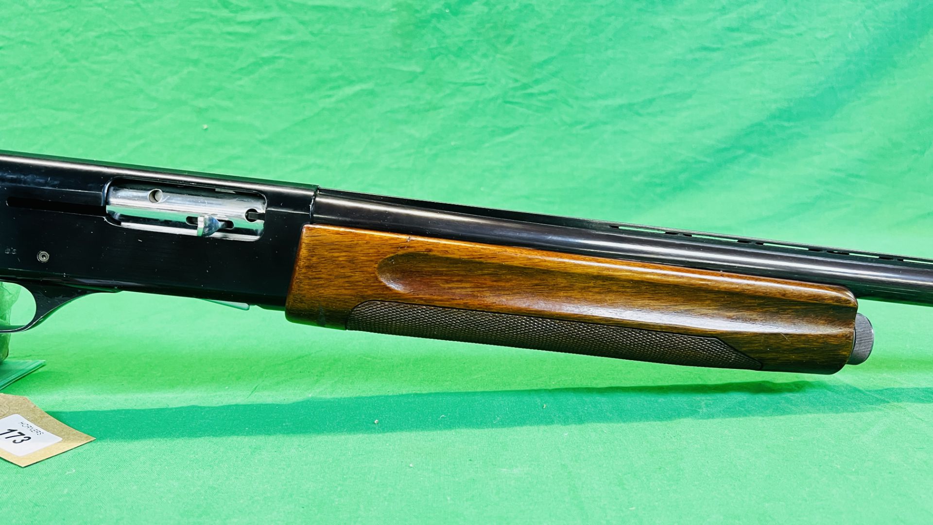 FABARM 12 BORE 5 SHOT SELF LOADING SHOTGUN #406859 (MODEL 130) - (REF: 1407) - (ALL GUNS TO BE - Image 4 of 15