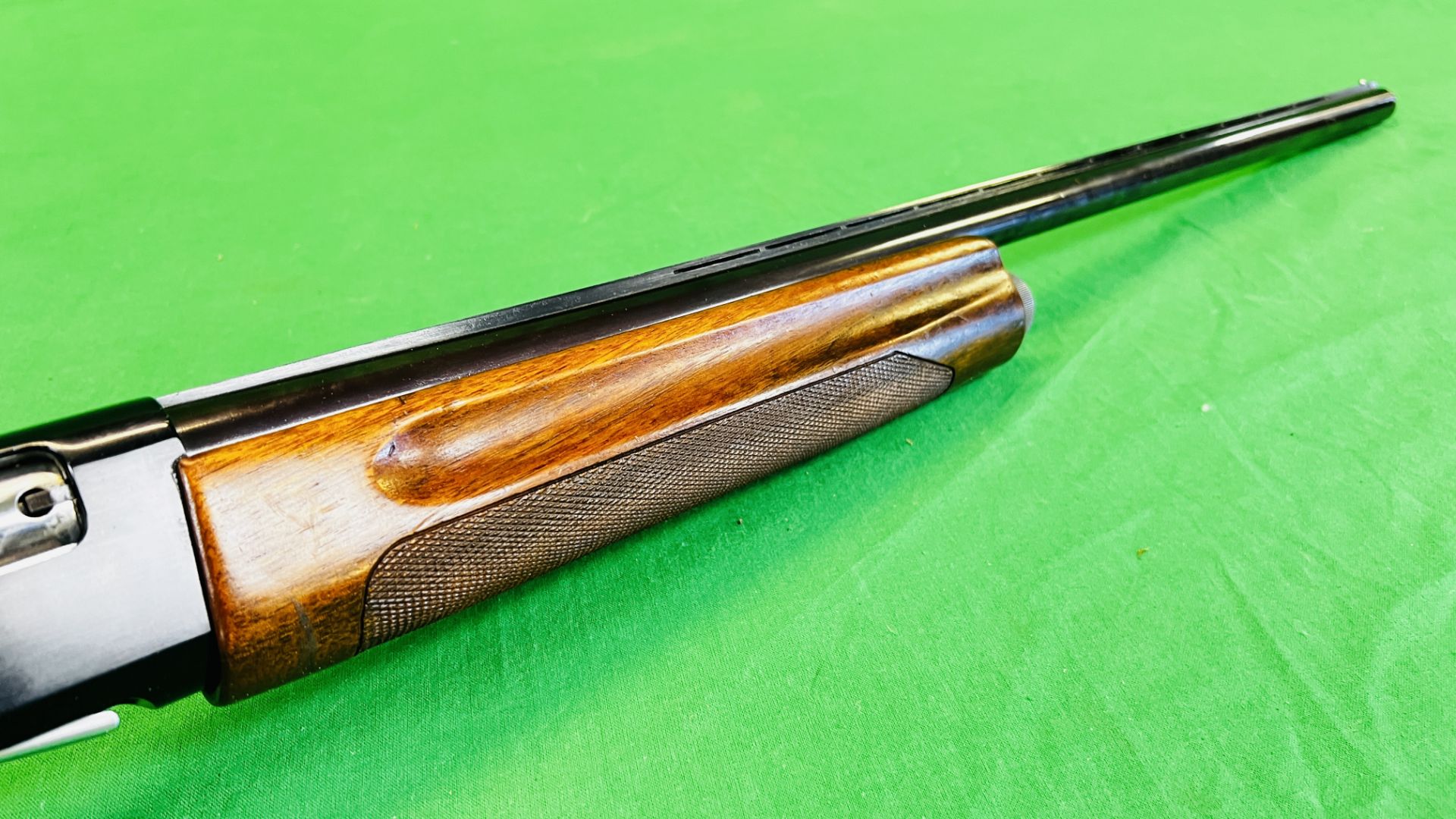 FABARM 12 BORE 5 SHOT SELF LOADING SHOTGUN #406859 (MODEL 130) - (REF: 1407) - (ALL GUNS TO BE - Image 9 of 15