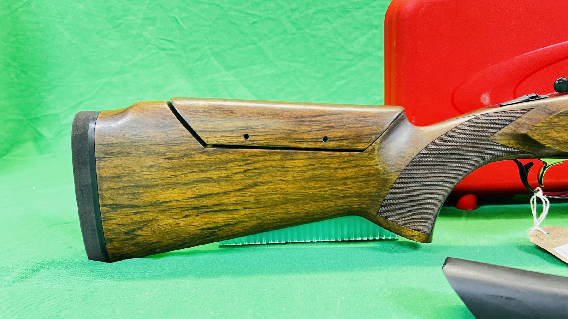 CAESAR GUERINI "SUMMIT" 12 GAUGE OVER AND UNDER SHOTGUN, 32 INCH BARRELS, - Image 4 of 43