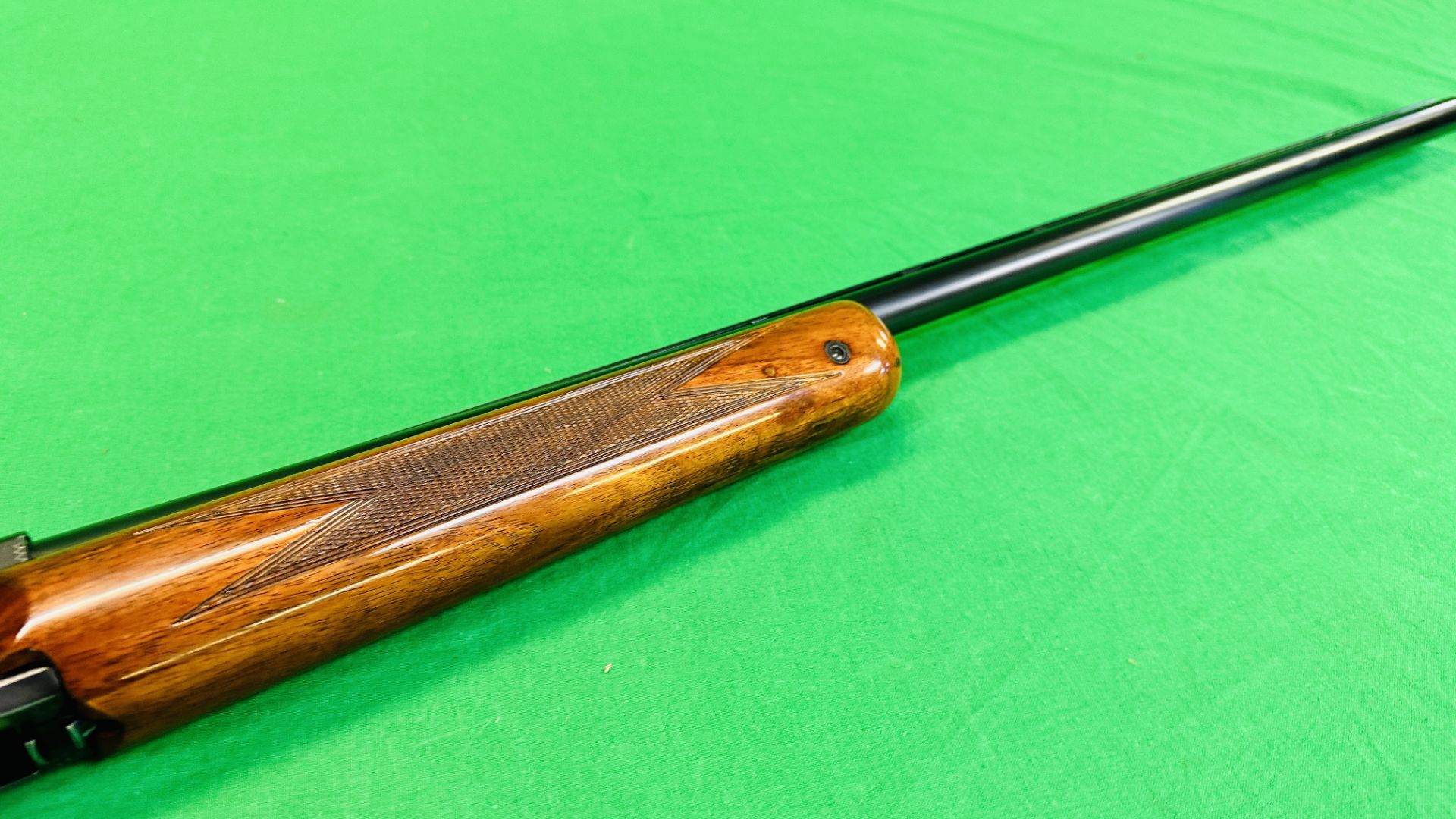 FABRIQUE 12 BORE SELF LOADING TWO SHOT SHOTGUN MODEL "DOUBLE TWO" #C23651 29 INCH BARREL VENTILATED - Image 8 of 15