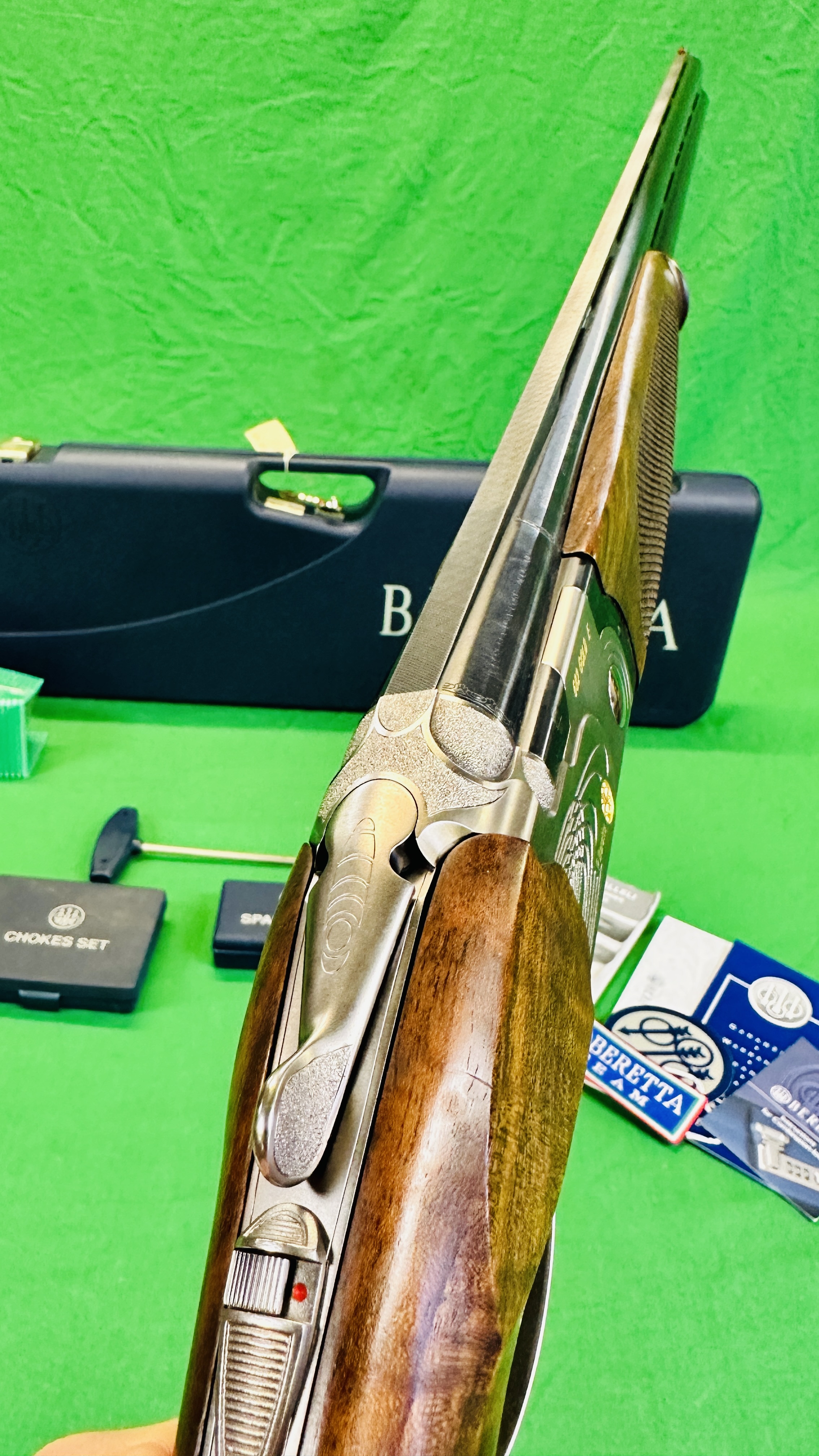 BERETTA 12 BORE OVER AND UNDER SHOTGUN, MODEL 682 GOLD E, - Image 11 of 35