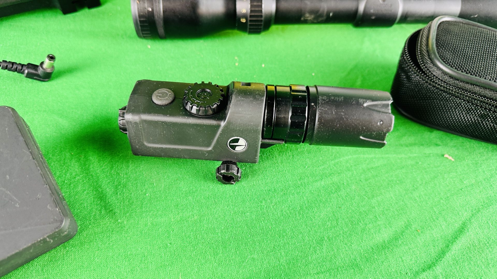 PULSAR DIGISIGHT RIFLE SCOPE, N550, BATTERY, CHARGER, PULSAR IR FLASHLIGHT L-808 - UNTESTED, - Image 6 of 10