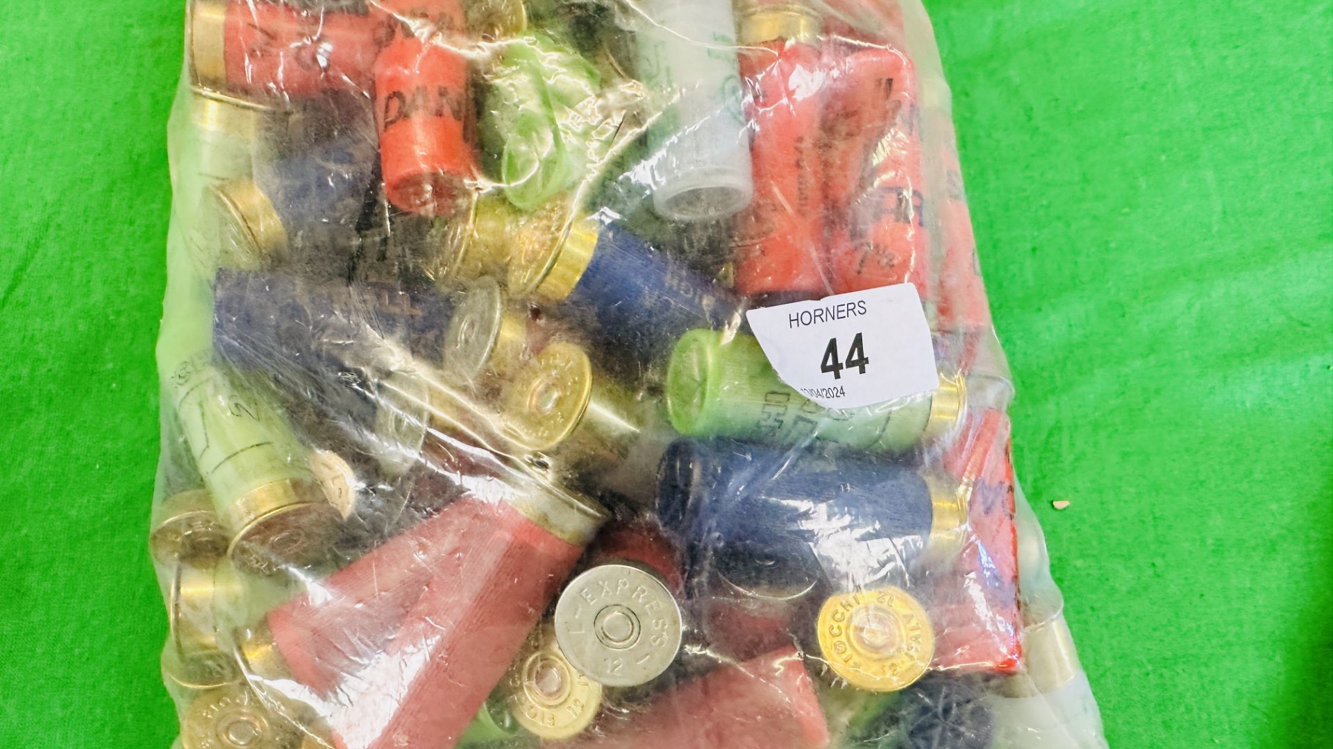 125 X 12 GAUGE MIXED CARTRIDGES - (TO BE COLLECTED IN PERSON BY LICENCE HOLDER ONLY - NO POSTAGE - - Bild 3 aus 5