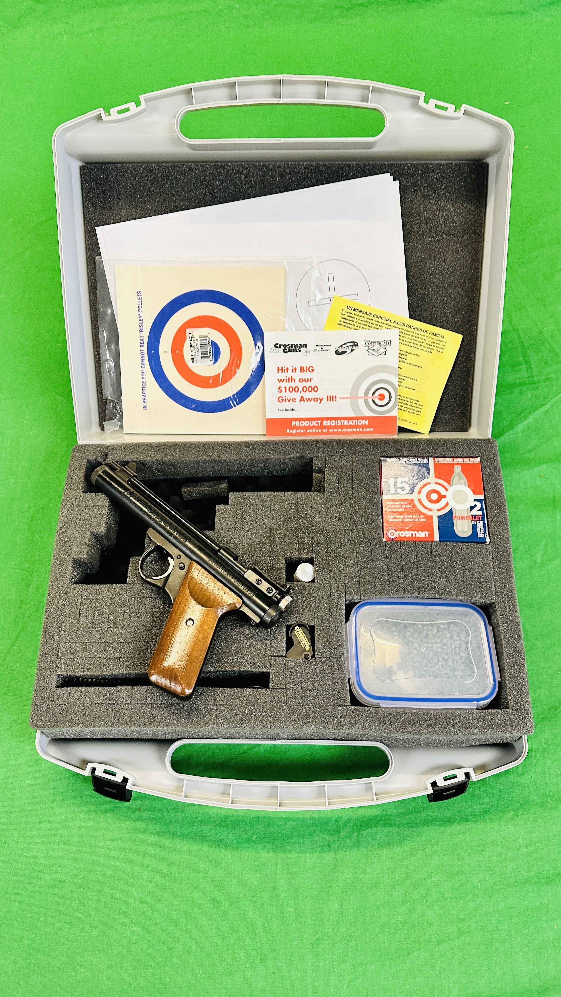 CROSMAN E9A Co2 AIR PISTOL .