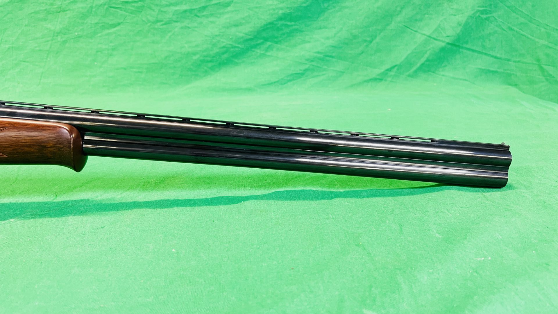 LINCOLN 20G OVER AND UNDER SHOTGUN, MULTI CHOKE 28" BARRELS (TOTAL 2 CHOKES), - Image 5 of 20