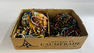EXTENSIVE COLLECTION OF COSTUME JEWELLERY.