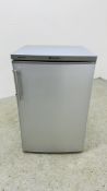 HOTPOINT UNDER COUNTER LARDER FRIDGE MODEL DSRLAAV225 SILVER FINISH - SOLD AS SEEN.