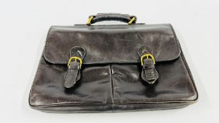 A HIDESIGN QUALITY TAN LEATHER BUSINESS SATCHEL.