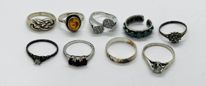 9 VARIOUS STONE AND GEM SET SILVER RINGS INCLUDING AMBER ETC.