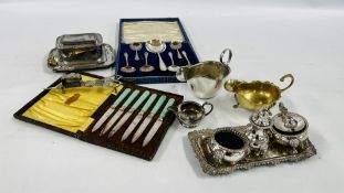 A BOX OF VINTAGE PLATED WARE TO INCLUDE BOXED CUTLERY, SAUCE BOAT, BUTT DISH,