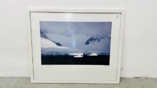 A FRAMED AND MOUNTED CONTEMPORARY 'SUN ON ICE FLOES PARADISE BAY' LIMITED EDITION PRINT 1/20 106CM