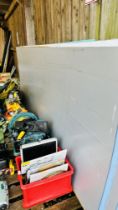 14 X 1.2M X 3M APPROX 3MM THICK PLASTIC SHEETING. THIS LOT IS SUBJECT TO VAT ON HAMMER PRICE.