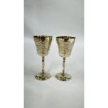 A PAIR OF SILVER ENGRAVED FOOTED GOBLETS, BIRMINGHAM ASSAY 1968 CSG & CO. H 12CM.