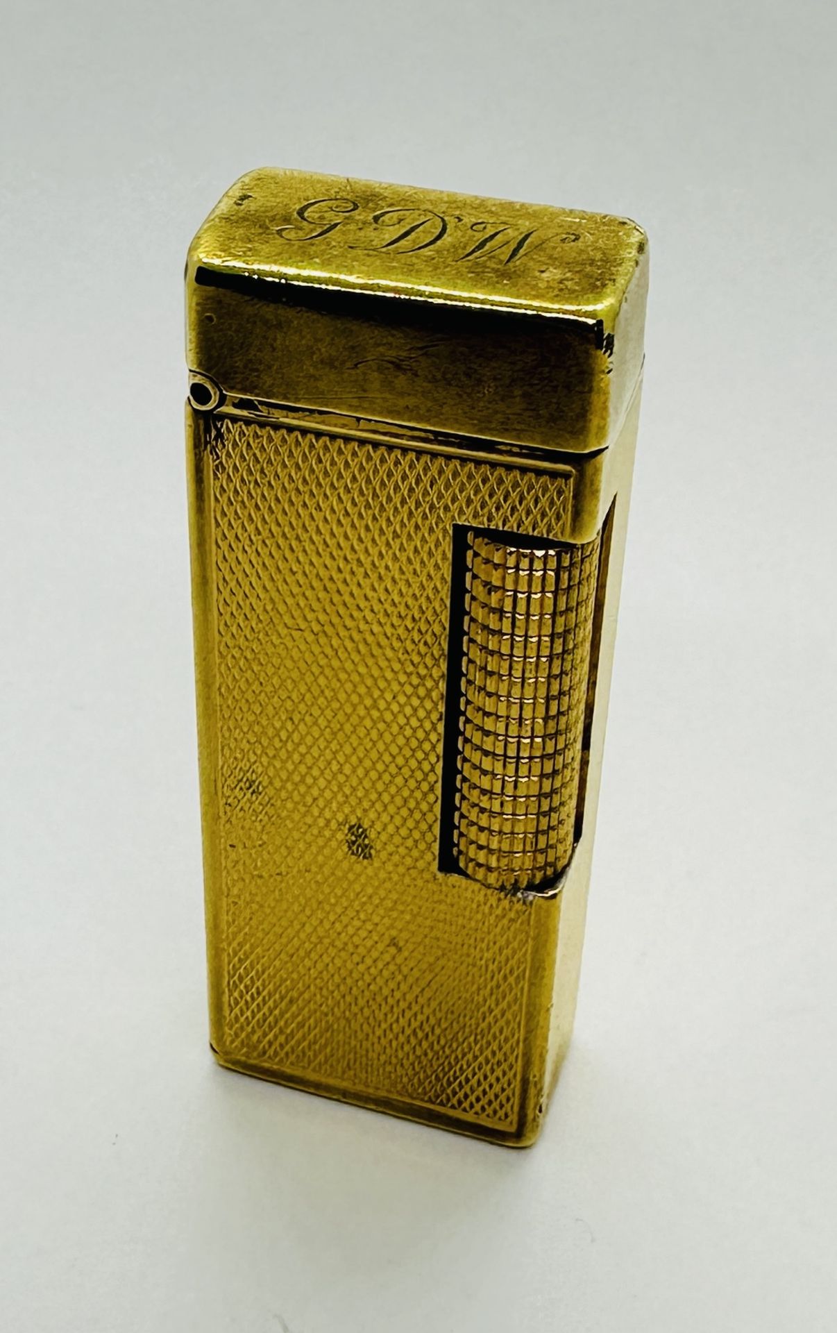 A VINTAGE DUNHILL LIGHTER BRIT 726982 USA PAT RE24163.