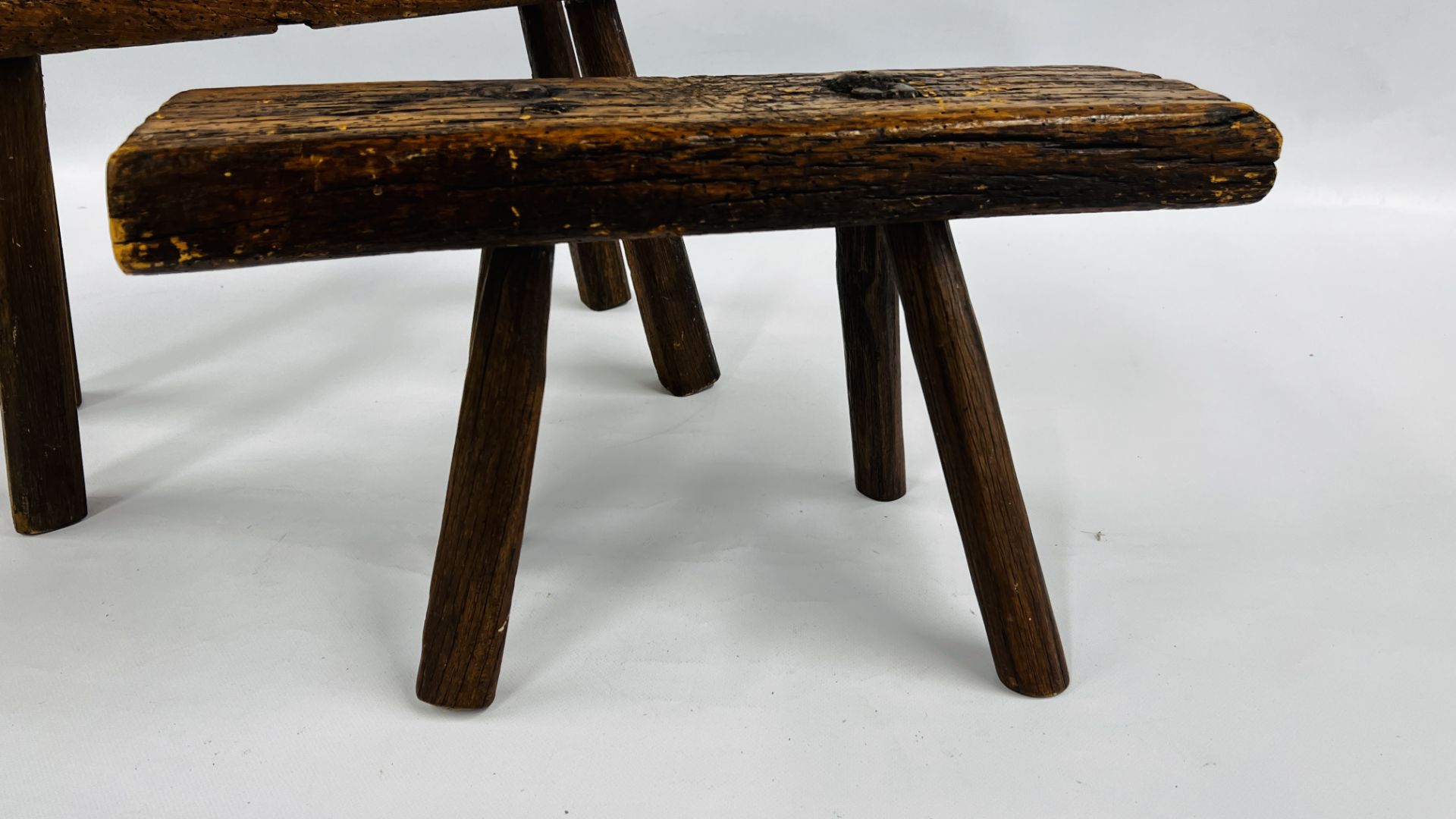 TWO VINTAGE HANDCRAFTED HARDWOOD LOW/MILKING STOOLS (SIGNS OF PREVIOUS WOODWORM). - Image 4 of 8