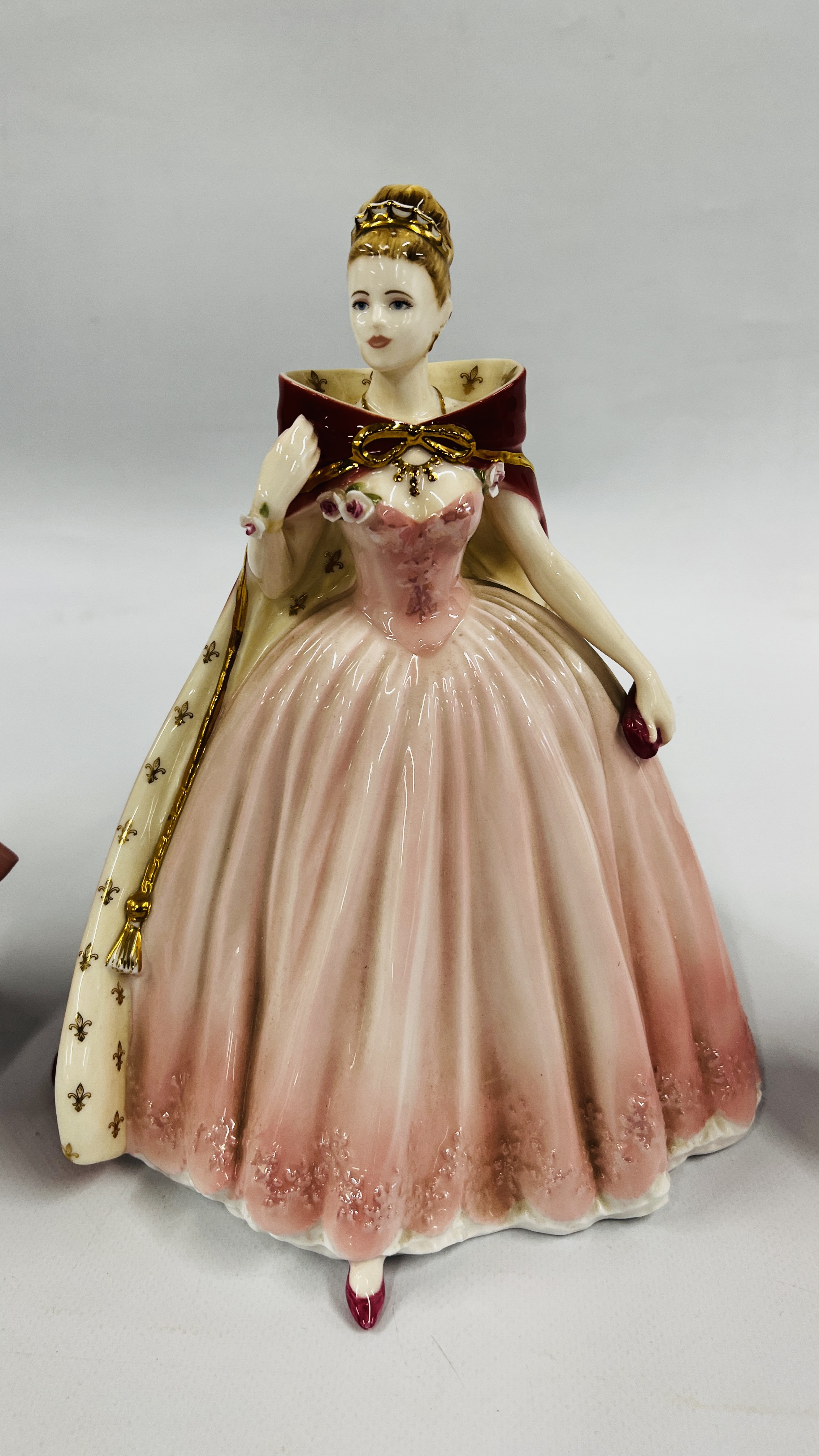 3 COALPORT CABINET COLLECTORS FIGURES TO INCLUDE CLASSIC ELEGANCE "OLIVIA" LIMITED EDITION 1316/7, - Image 4 of 12