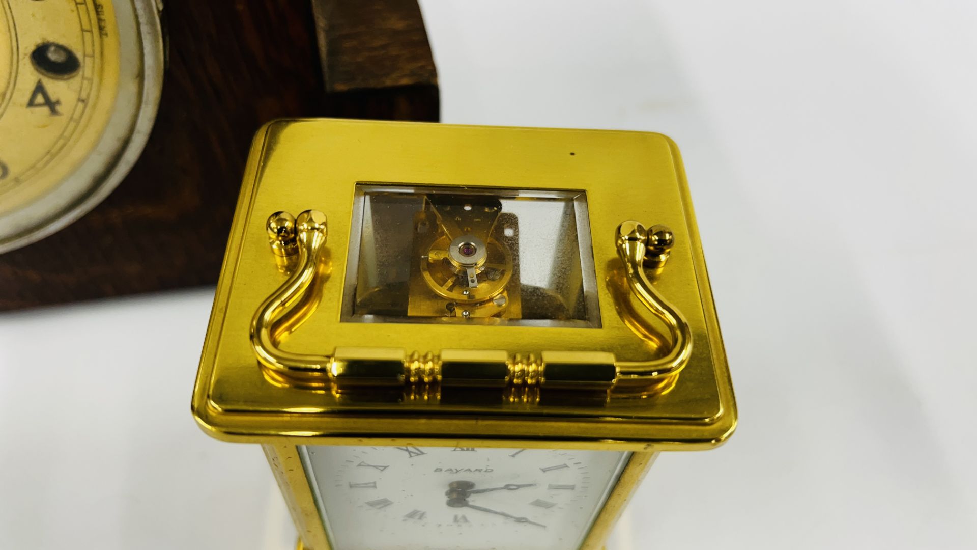 A GARROD 8 DAY MANTEL CLOCK ALONG WITH AN 8 DAY CARRIAGE CLOCK. - Image 3 of 7