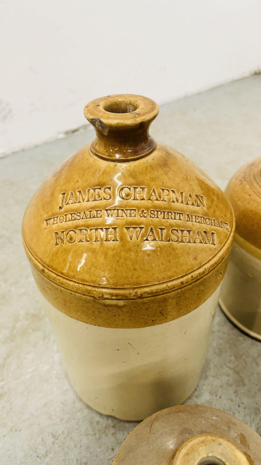 11 X ANTIQUE STONE WARE FLAGON'S AND STORAGE JARS INCLUDING JAMES CHAPMAN NORTH WALSHAM, - Image 3 of 12