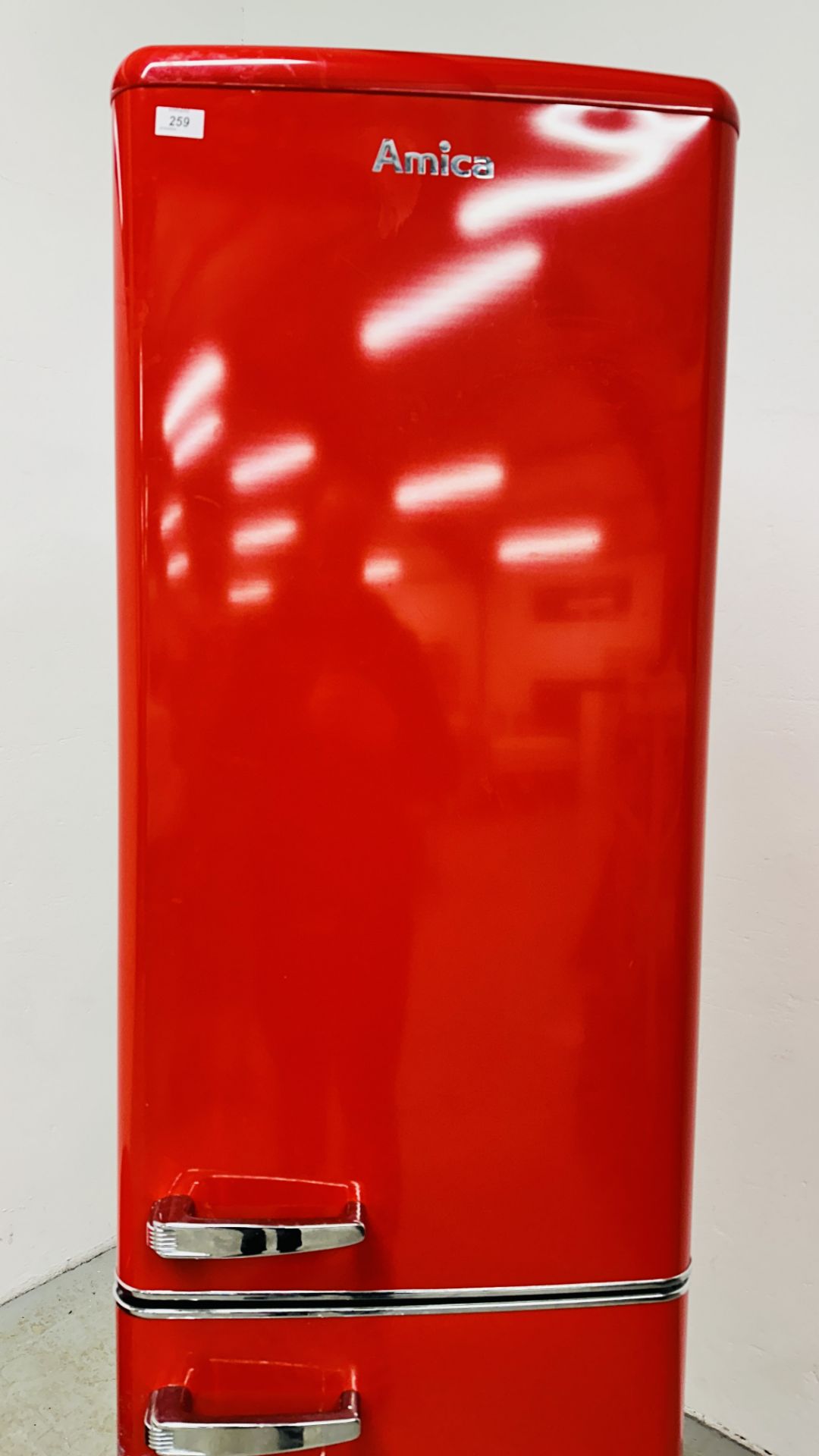 RETRO STYLE AMICA RED FINISH FRIDGE FREEZER + RED PEDAL BIN - SOLD AS SEEN. - Bild 4 aus 10
