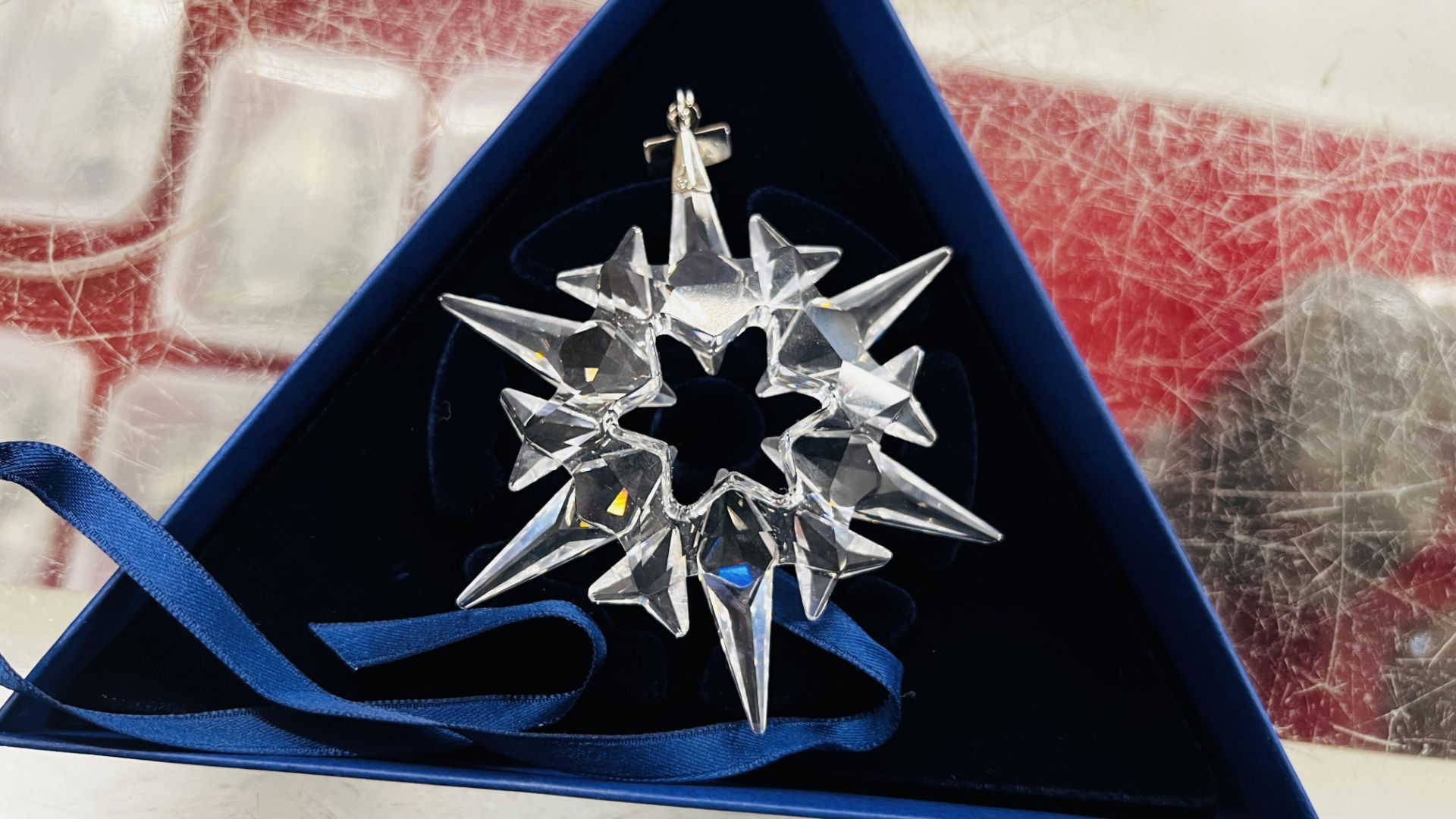 A COLLECTION OF EIGHTEEN SWAROVSKI CRYSTAL SNOWFLAKE CHRISTMAS ORNAMENTS 2000-2017 INCLUSIVE - ALL - Image 44 of 50