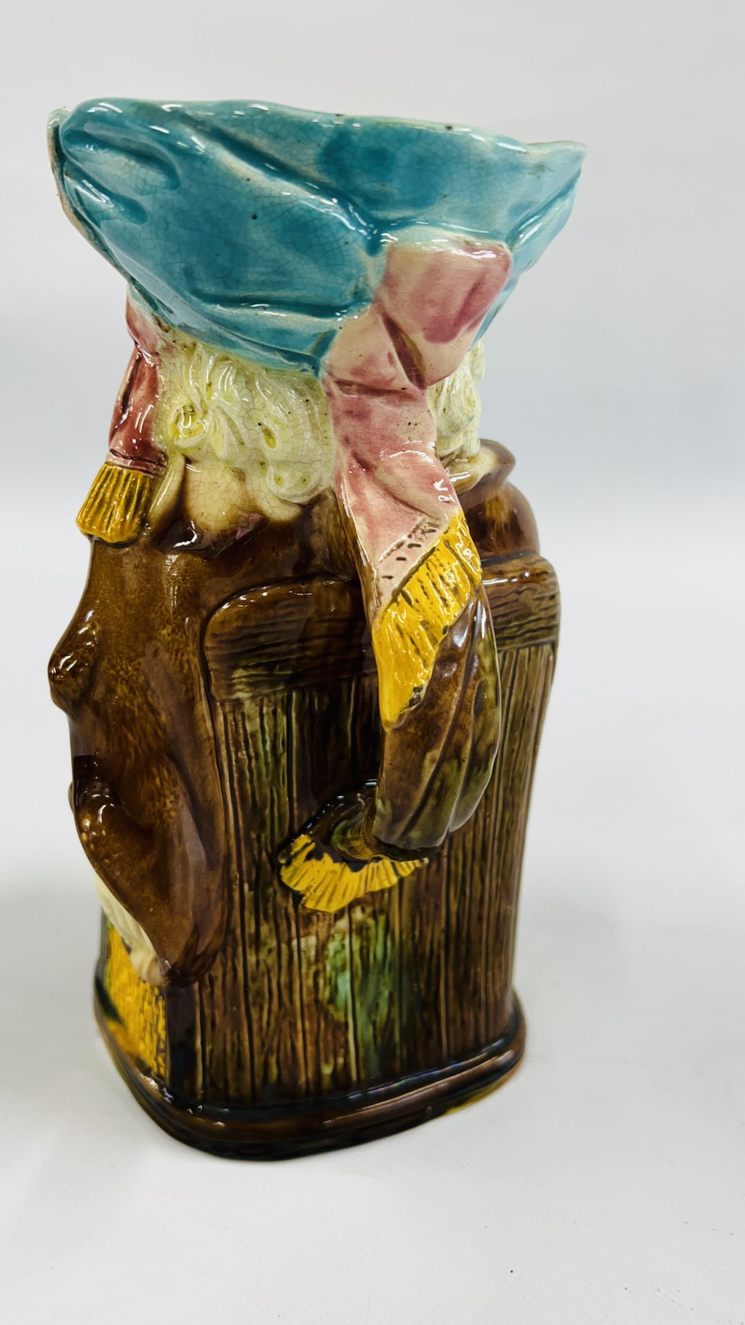A LARGE GLAZED CHARACTER JUG IN THE MAJOLICA STYLE H 26CM. - Image 6 of 8