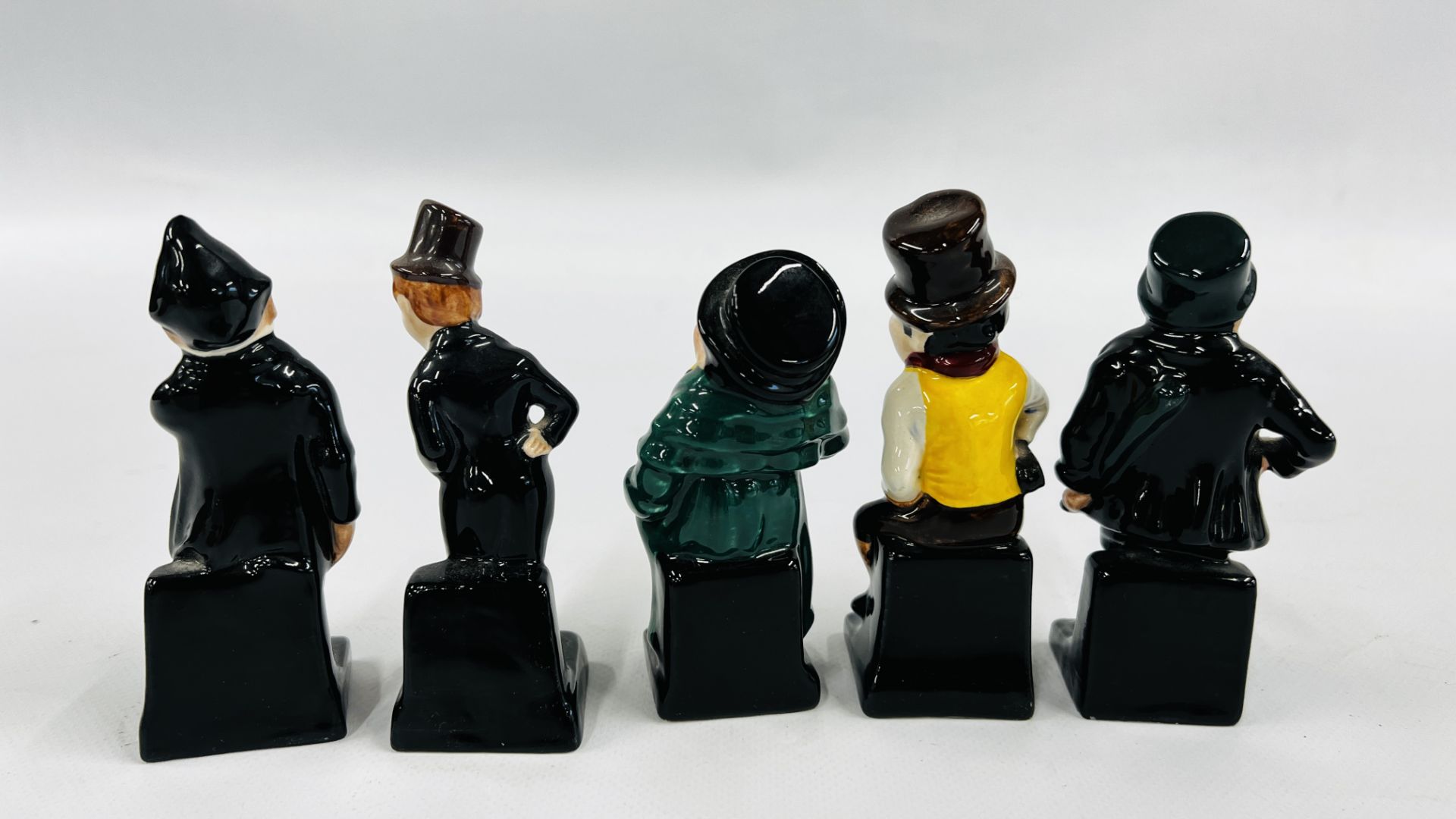 5 ROYAL DOULTON FIGURES TO INCLUDE BILL SYKES, PECKSNIFF, SAM WELLER, - Image 7 of 9