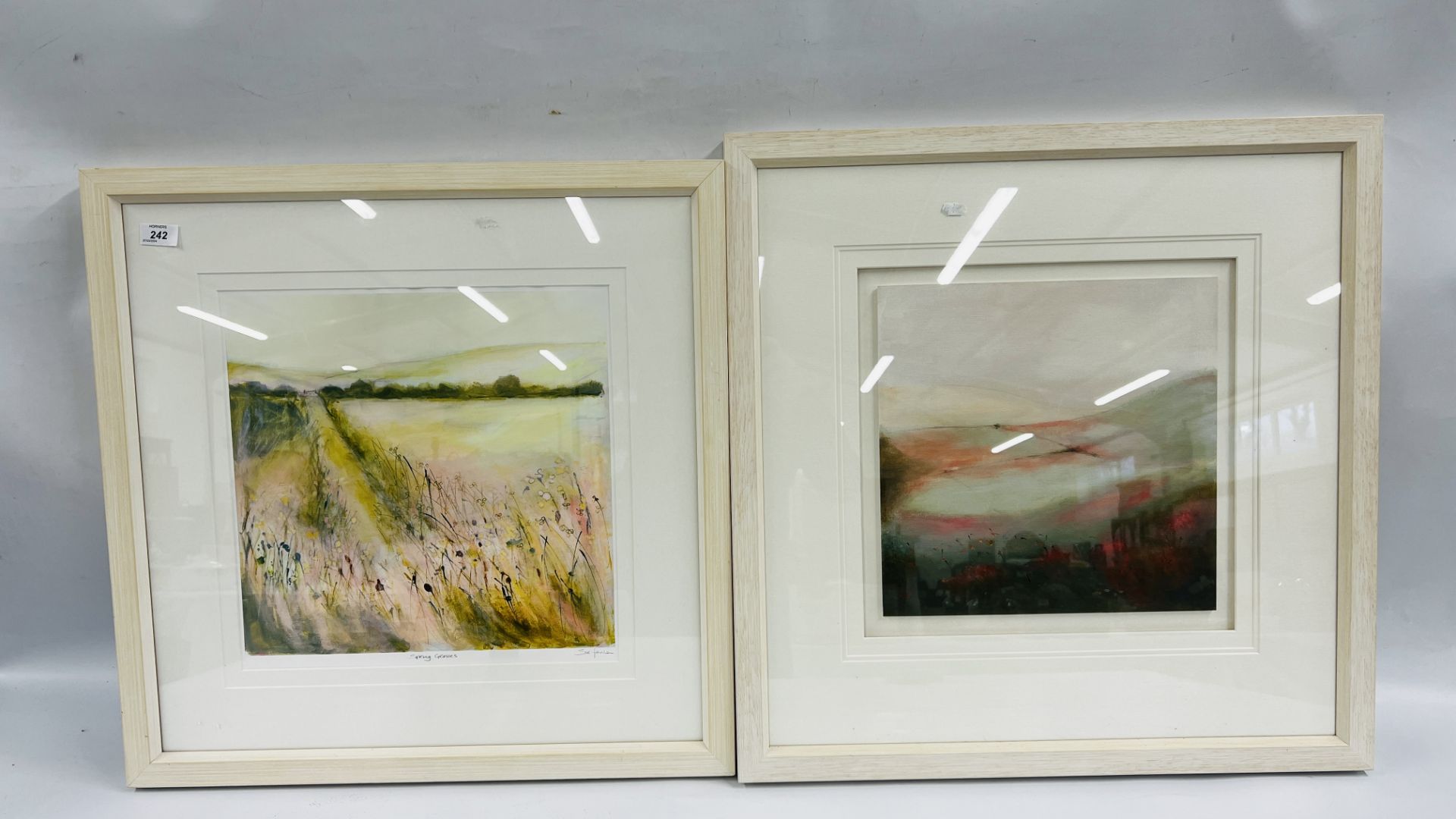 FRAMED AND MOUNTED OIL ON CANVAS HEATHER ON THE CHEVIOTS BY SUE FENLON + FRAMED AND MOUNTED PRINT