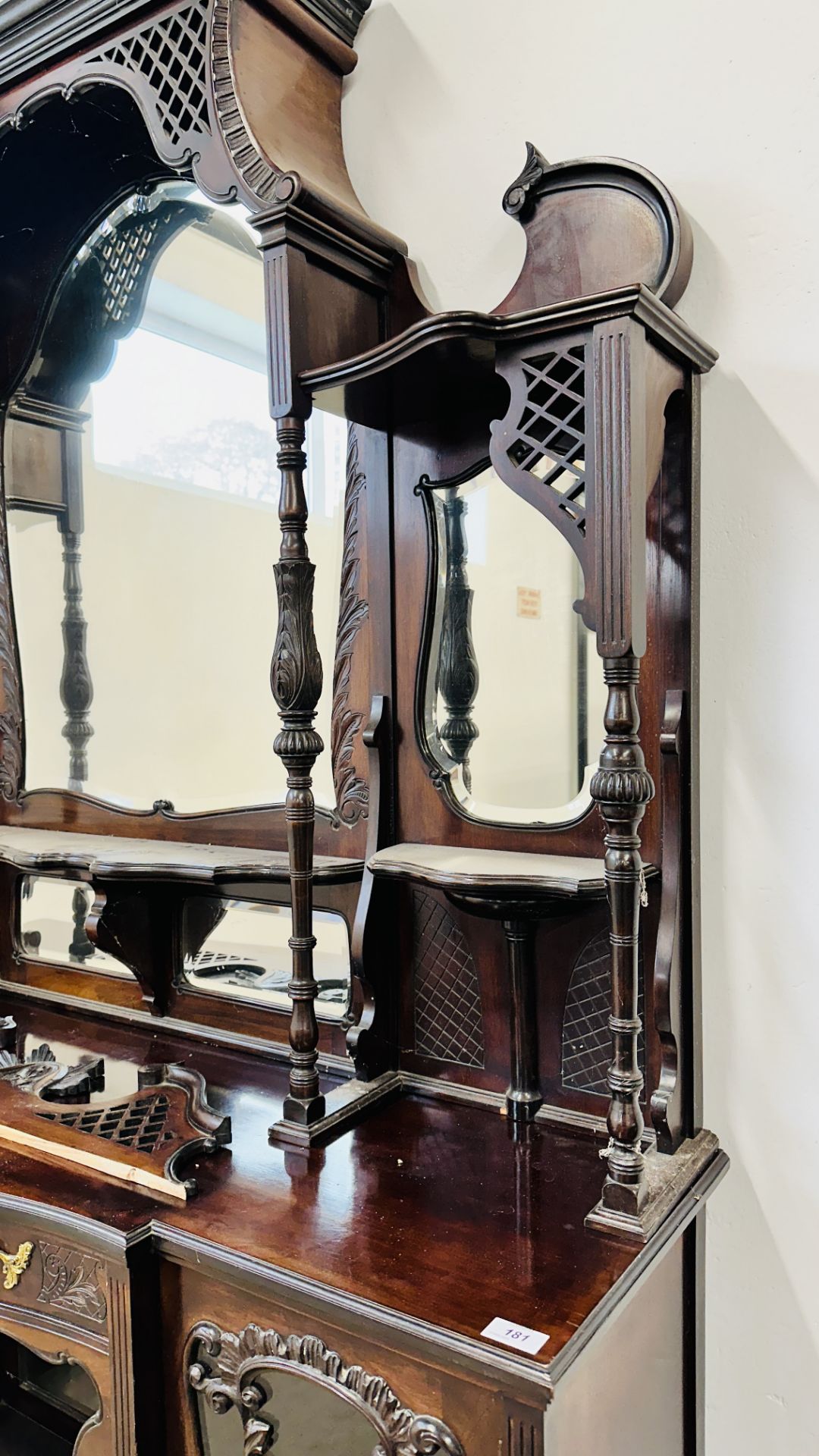 AN ORNATE VICTORIAN MAHOGANY MIRROR BACK DRESSER A/F CONDITION, W 138CM X D 40CM X H 232CM. - Bild 6 aus 15