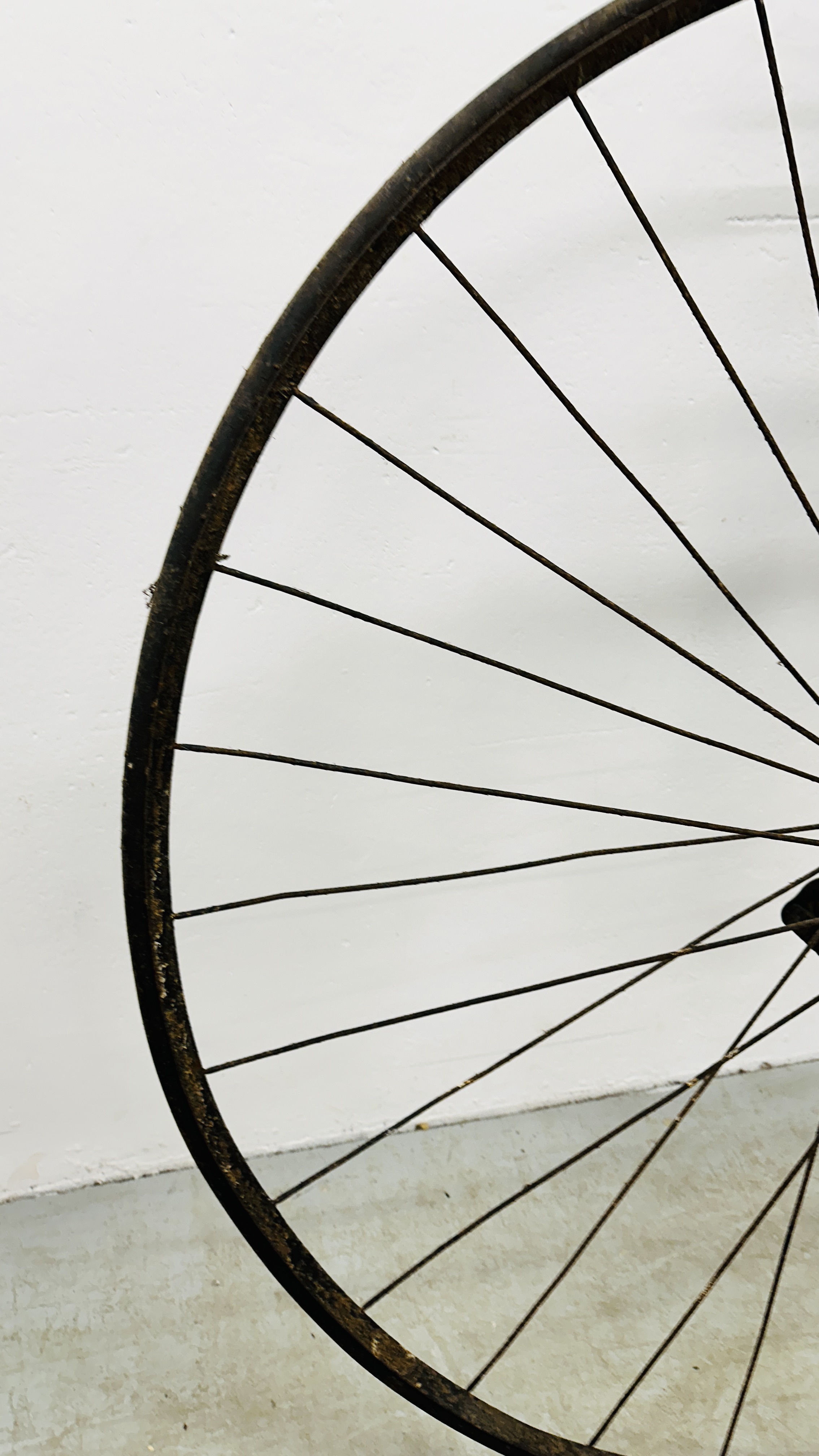 AN ANTIQUE PENNY FARTHING / HIGH WHEEL BICYCLE, HEIGHT 147CM, FRONT WHEEL RIM 119CM. - Image 19 of 20