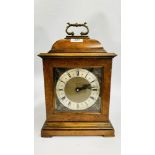 VINTAGE MAHOGANY CASED MANTEL CLOCK WITH ELECTRONIC MOVEMENT.