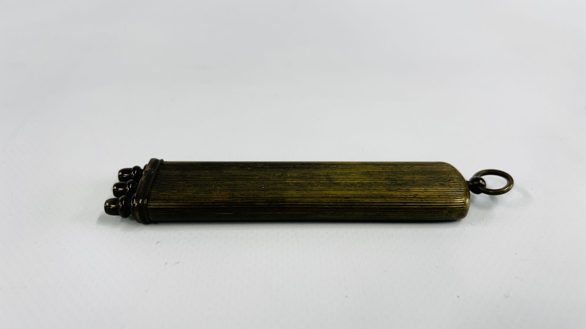 A VINTAGE BRASS CASED POCKET DRAWING SET COMPRISING OF A PEN, PENCIL AND KNIFE, L 10CM. - Image 3 of 5