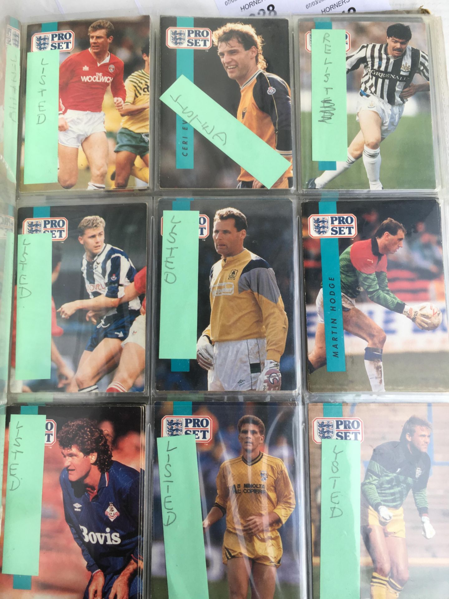TRADING CARDS: TUB WITH VARIOUS IN ABOUT TEN FOLDERS, FOOTBALL WITH TOPPS MATCH ATTAX, PRO-SET, - Image 7 of 21