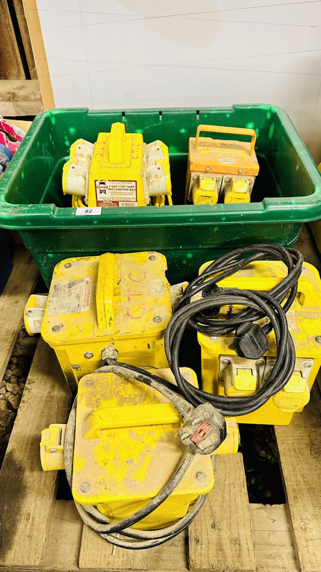 3 X 110 VOLT POWER TRANSFORMERS PLUS 2 JUNCTION BOXES & ASSORTED CABLES - TRADE ONLY.