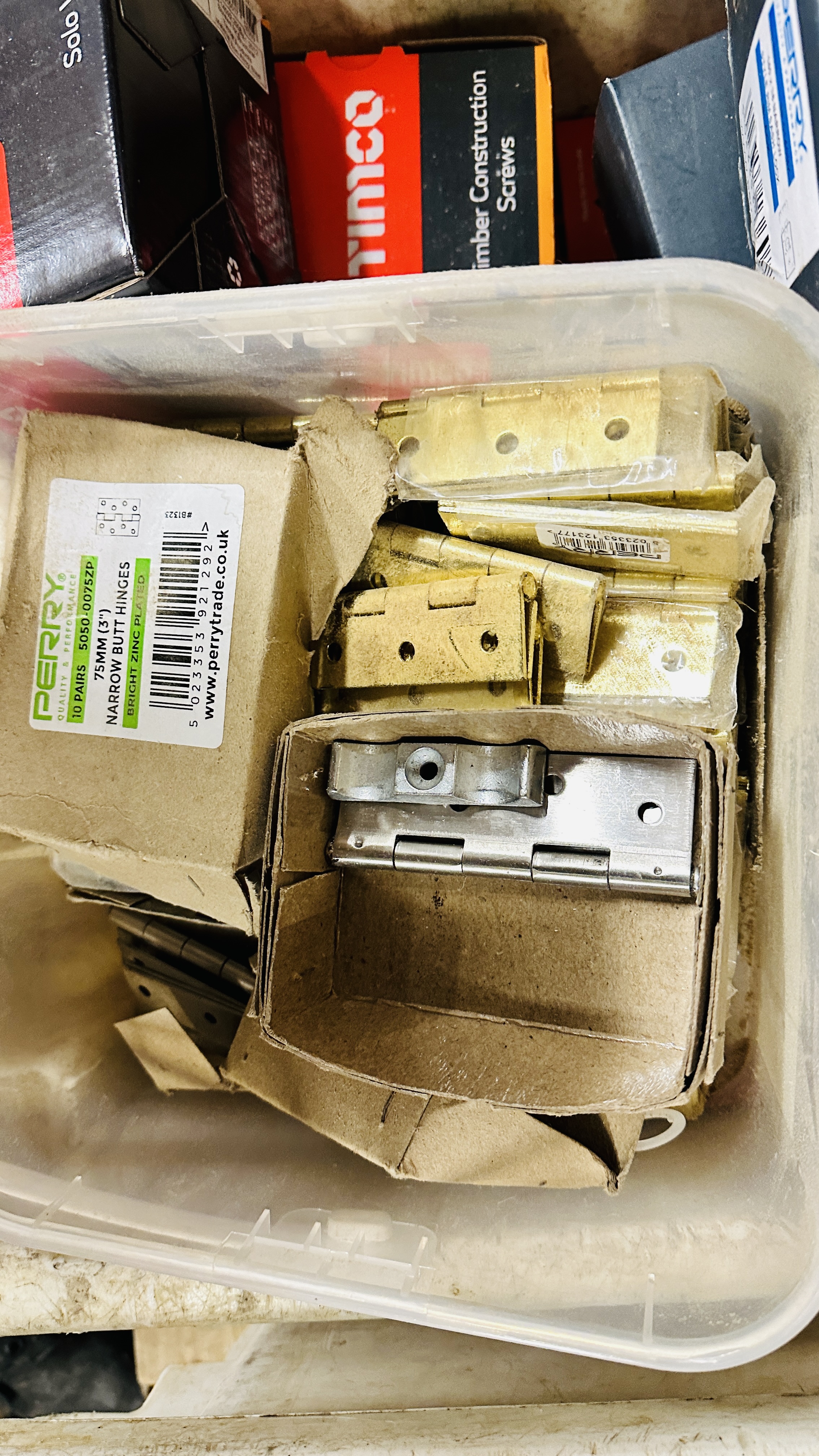 AN EXTENSIVE QUANTITY OF FIXINGS AND FITTINGS, DOOR FITTINGS & FURNITURE LOCKS, LATCH LOCKS, - Image 14 of 28