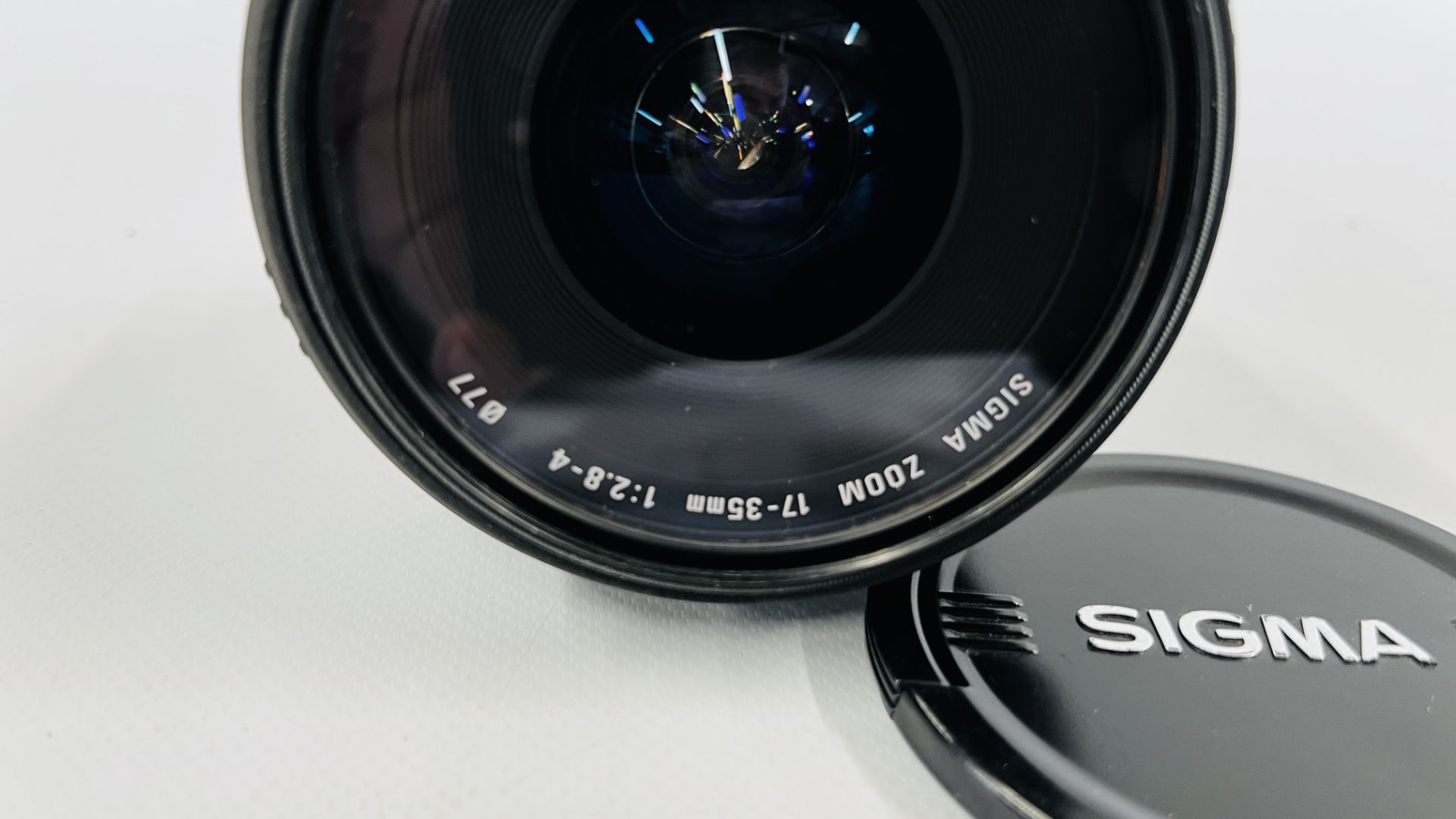 A SIGMA HOYA 77MM SKLIGHT 17-35MM DG HSM CAMERA LENS. - Image 2 of 6